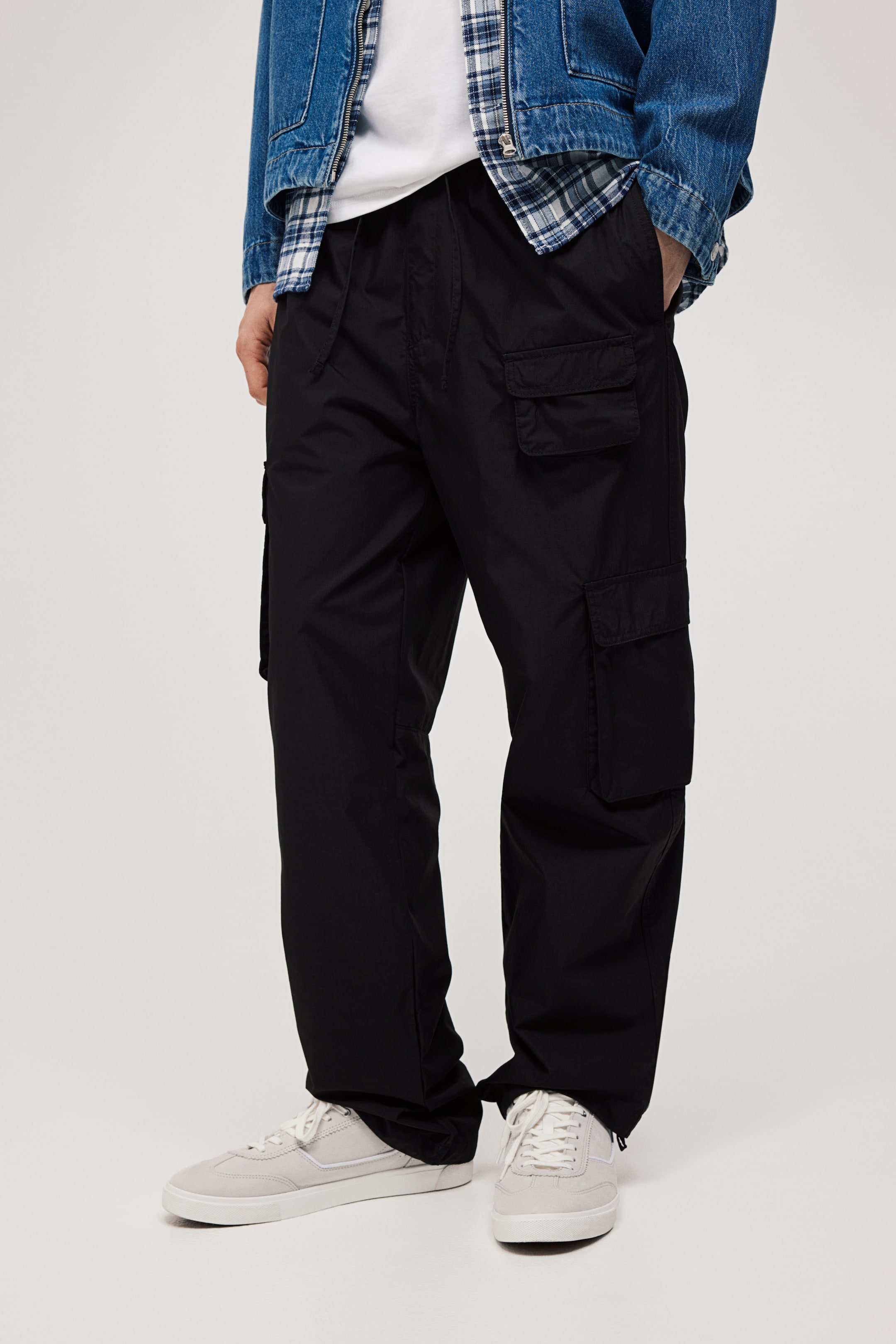 Relaxed Fit Cargo Pants