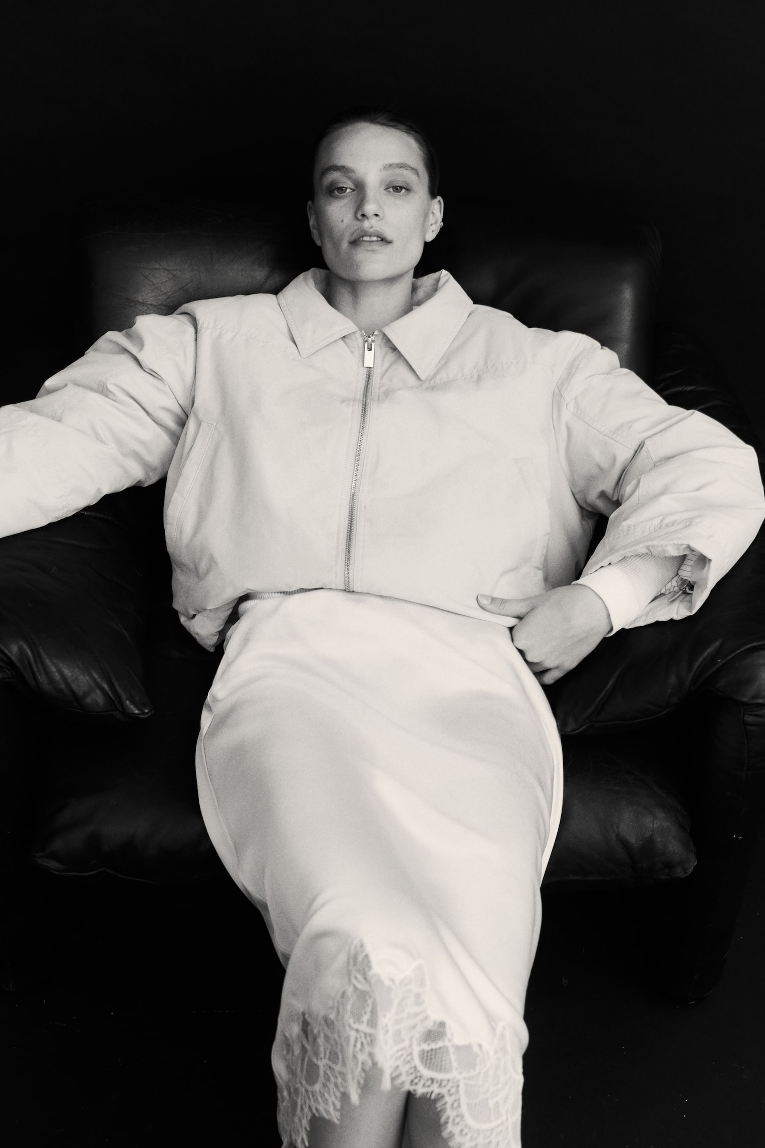 חצאית קומבניזון עם תחרה - בז' בהיר/שחור/בז' בהיר - 6