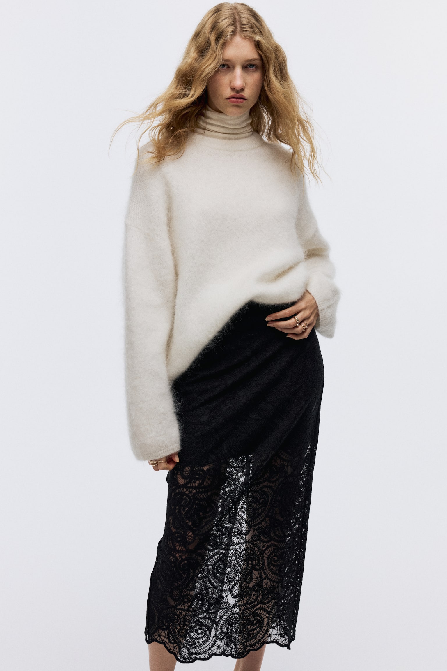 Pouzdrová sukně z krajky - Černá/Bílá - 5