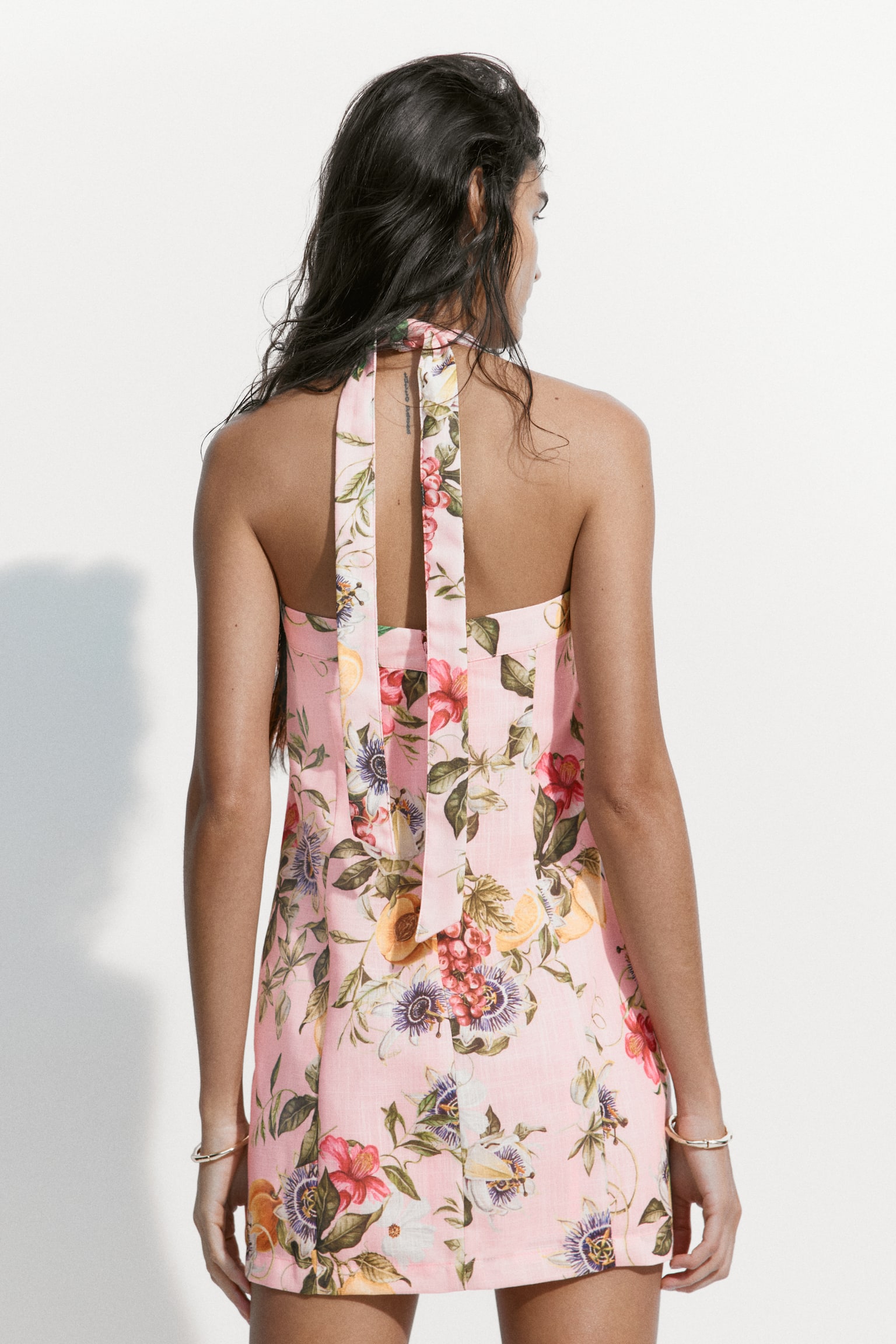 Halterneck mini dress - Light pink/Patterned - 4