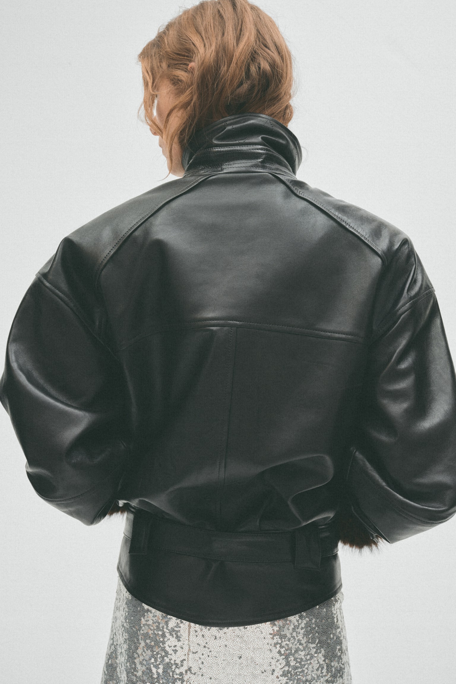 Женская куртка H&M Shoulder-Pad Leather, цвет: Чёрный — фото 6