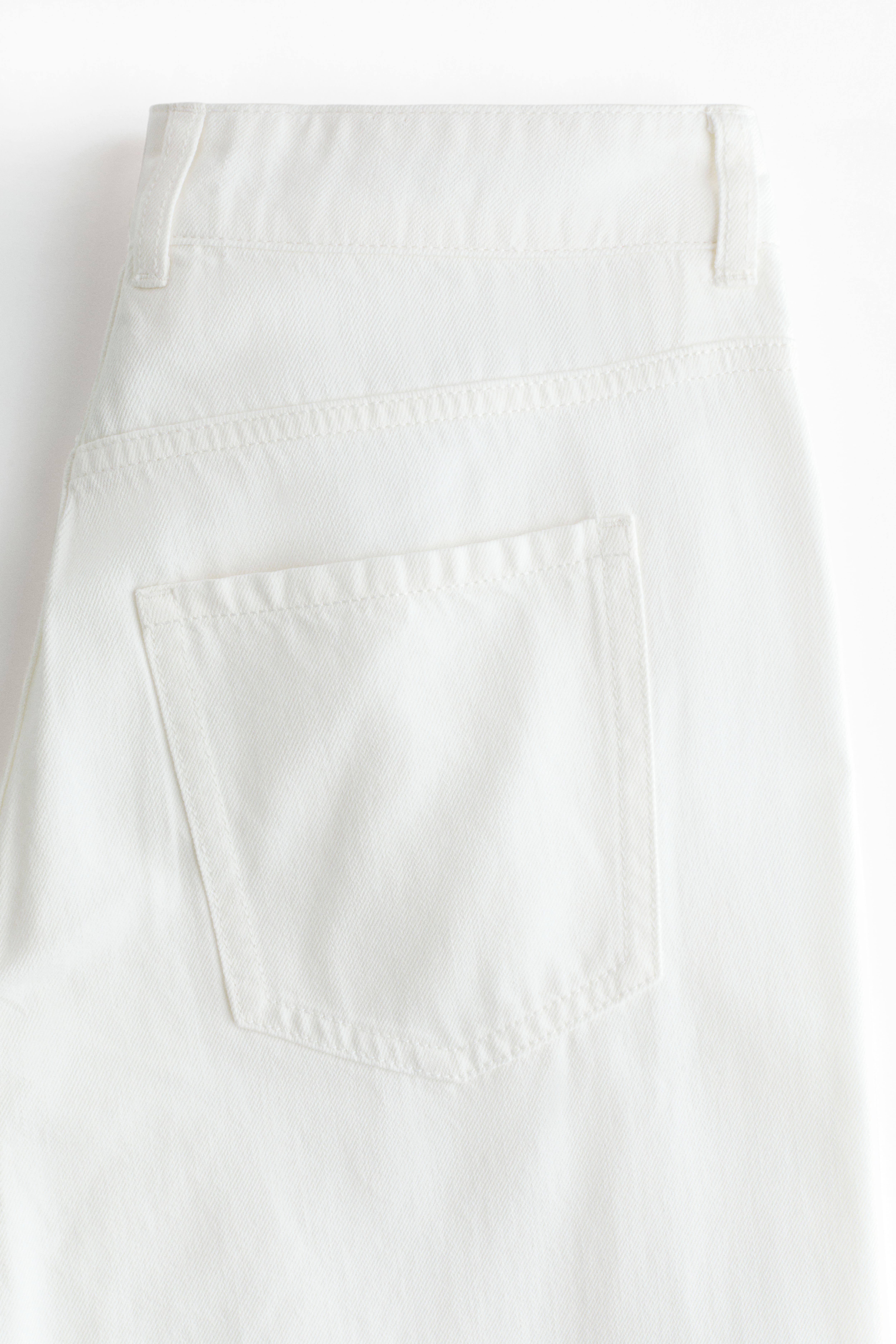 Wide-Leg Regular Waist Jeans