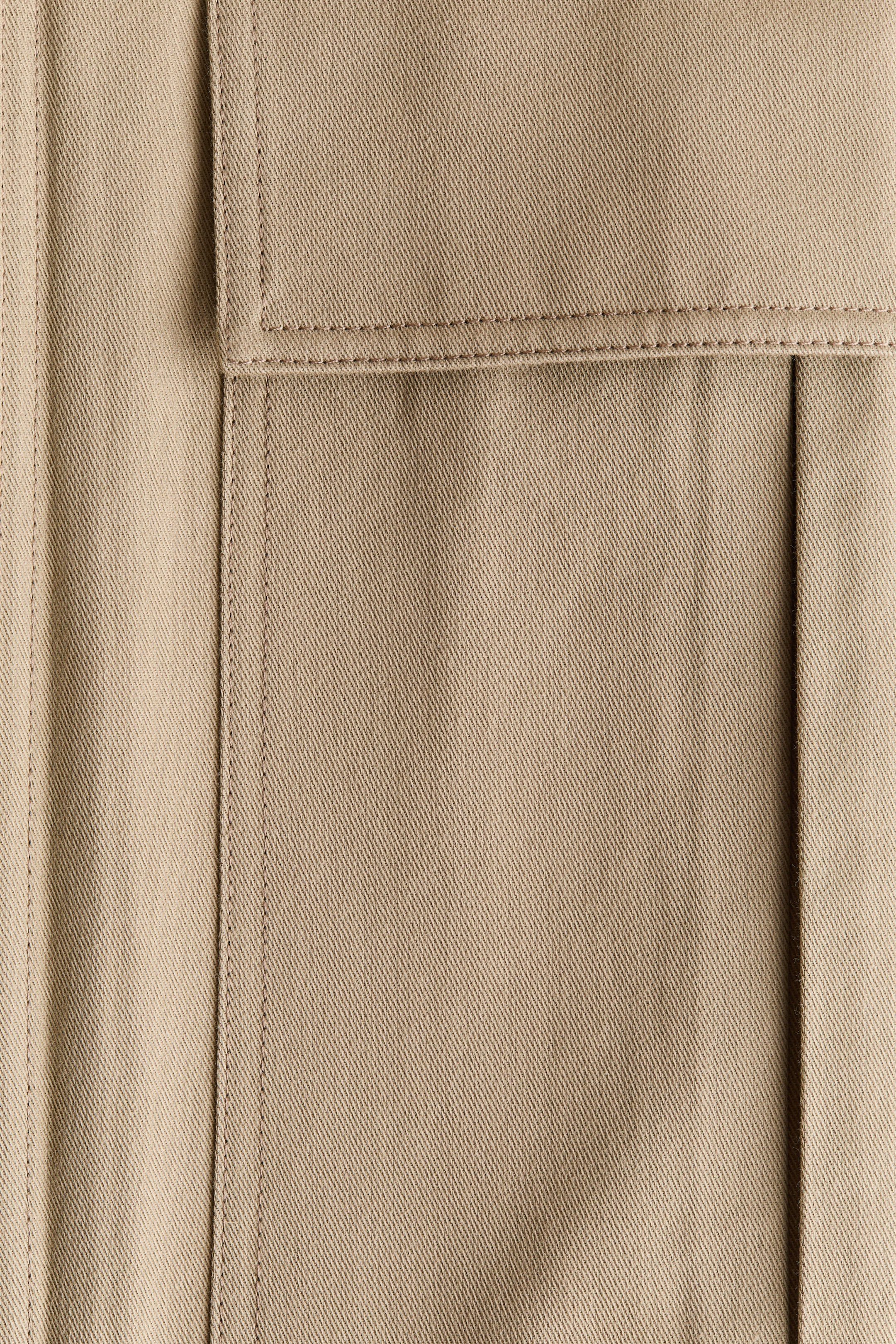 Barrel-Leg Cargo Pants