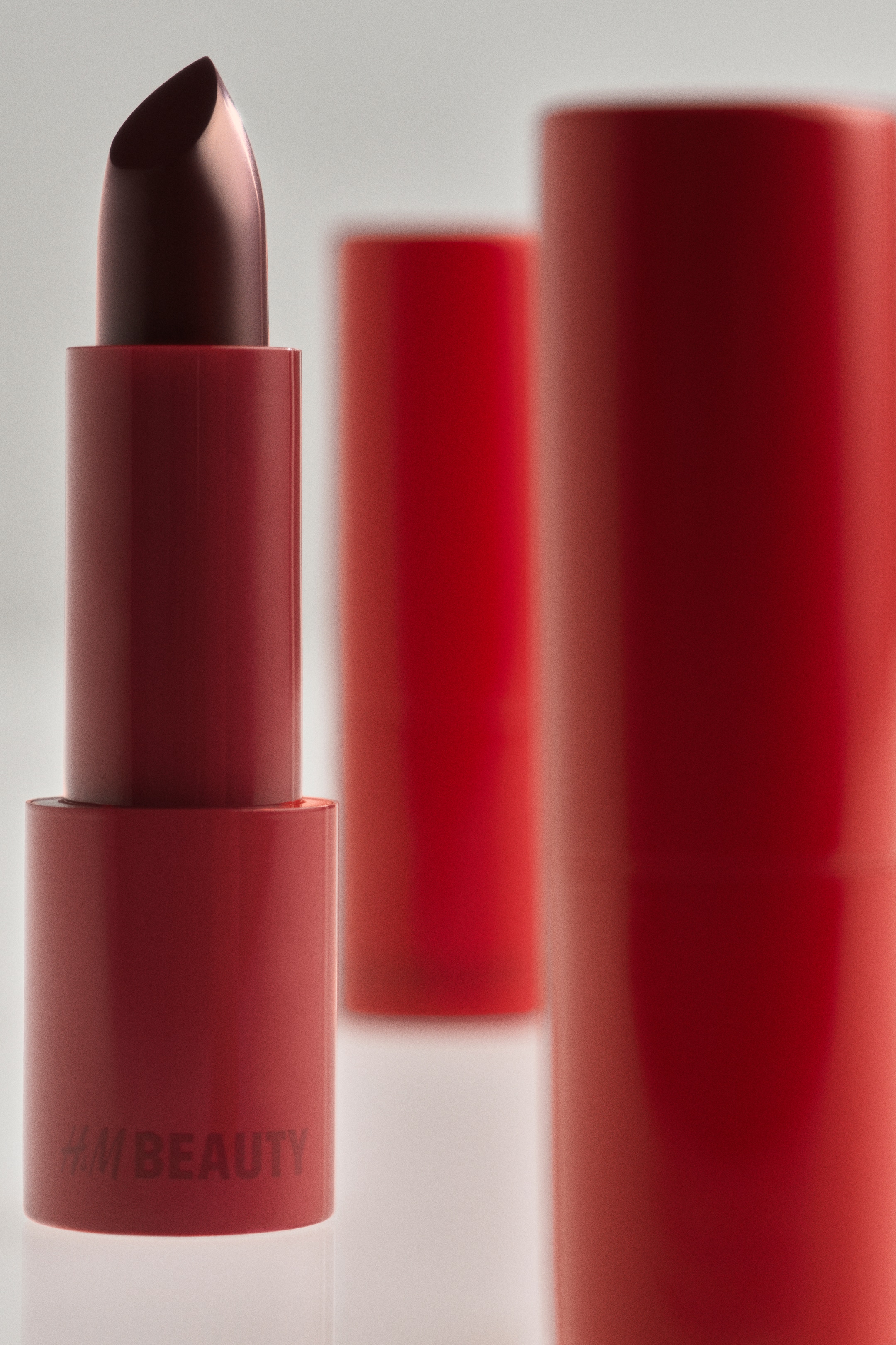 View larger image: Satin Icon Lipstick - Hot-blooded - Beauty all | H&M US 1