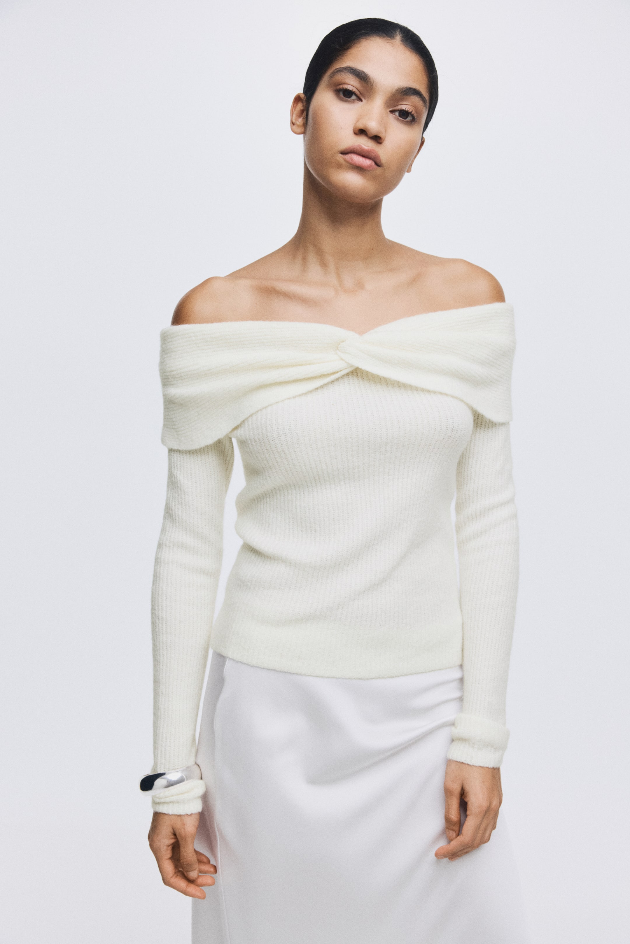 View larger image: Off-the-shoulder jumper - White - Ladies | H&M IN 3