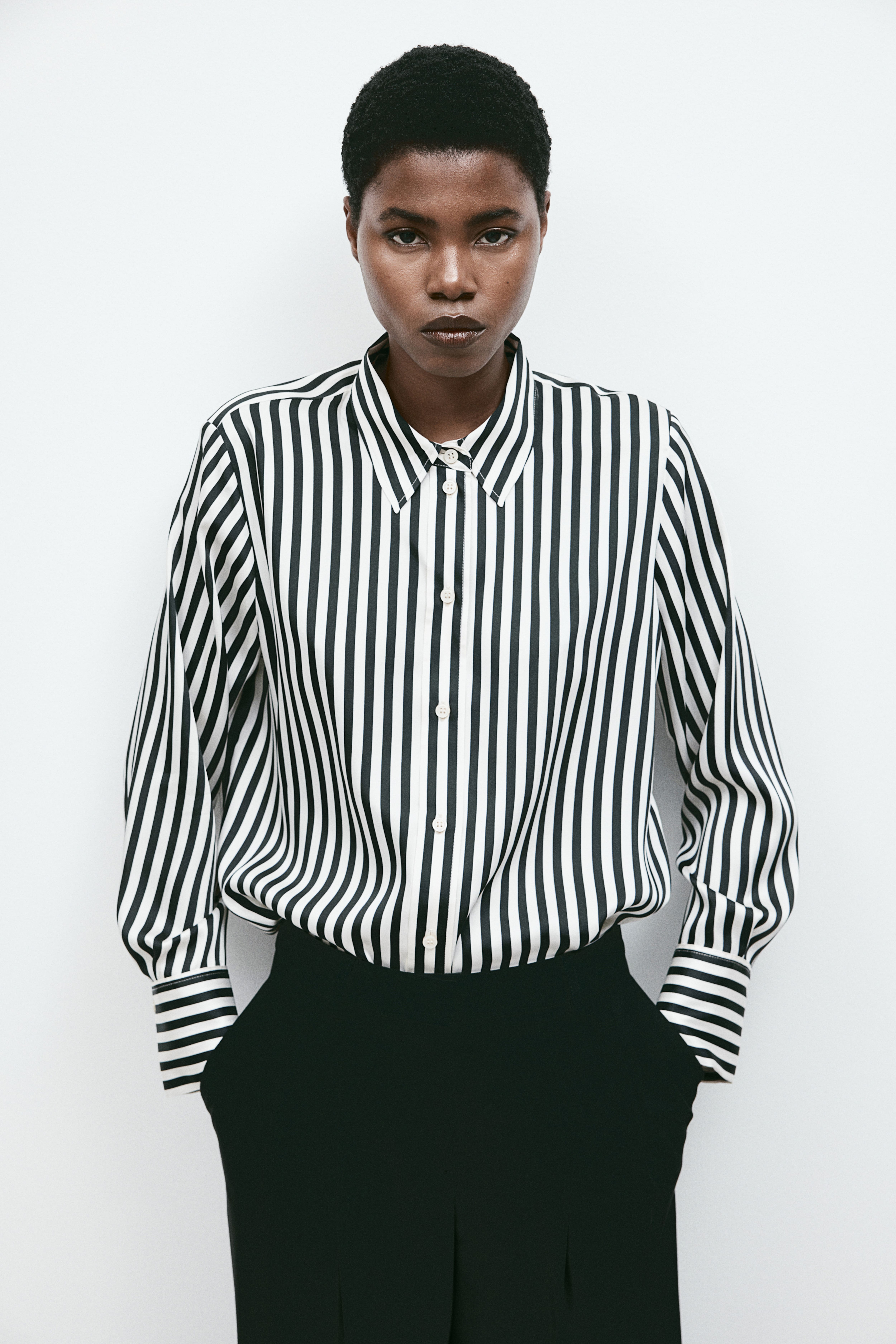 H&m black and white striped shirt hotsell