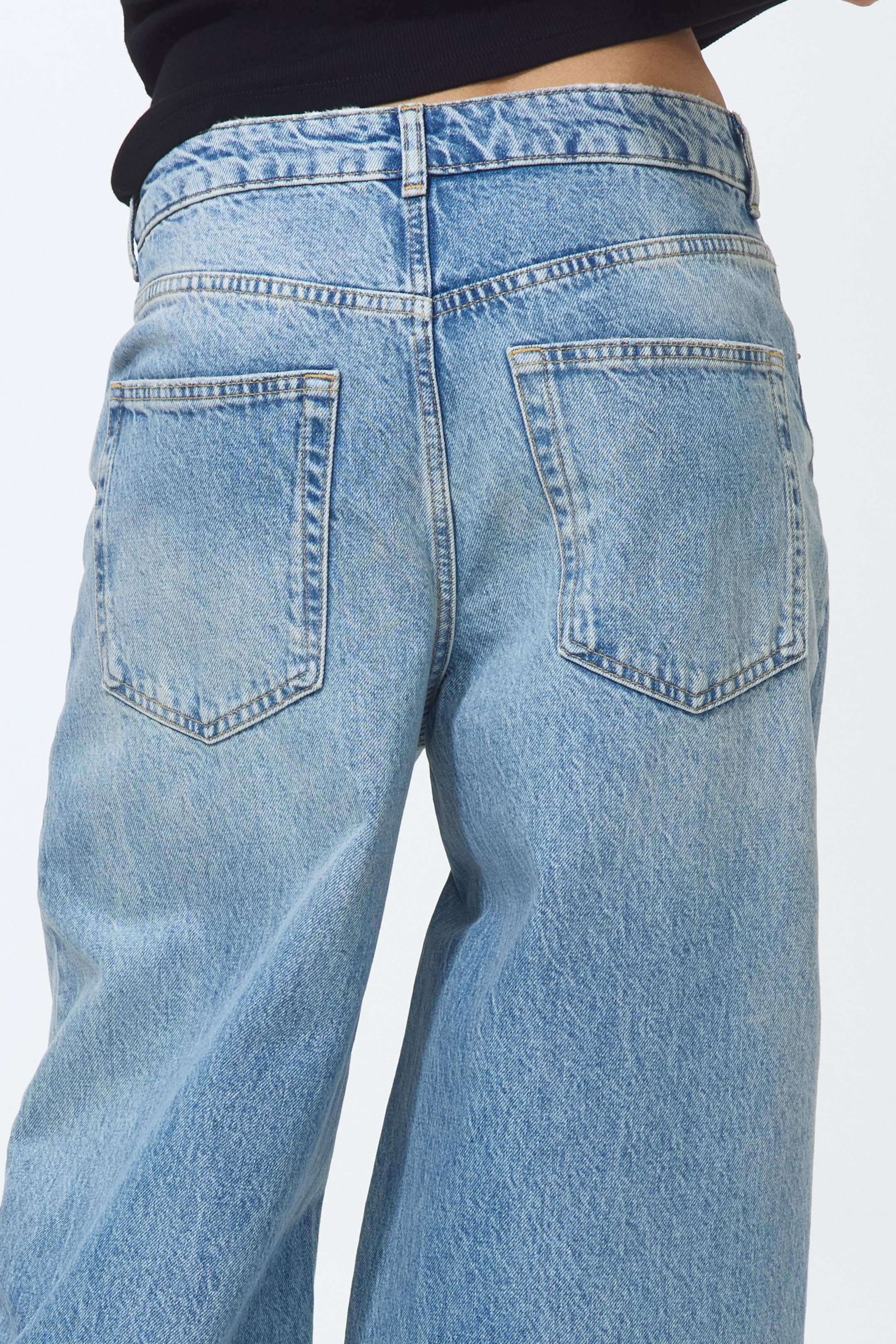 High-Waist Barrel-Leg Ankle Jeans