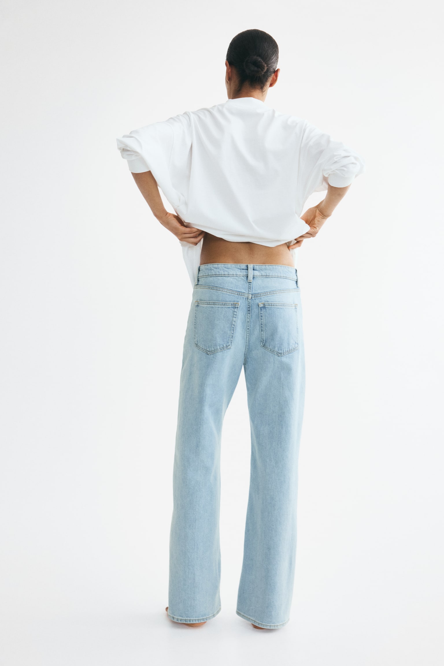 Wide High Waist Jeans - Bleu denim clair/Blanc/Bleu denim clair/Bleu denim/Bleu denim/Bleu denim clair/Bleu denim clair/Bleu denim clair/Bleu denim marine/Bleu denim marine/Marron foncé/Bleu denim foncé/Bleu denim délavé/Bleu denim foncé/Marron foncé/Bleu denim clair/Gris denim foncé/Blanc - 1