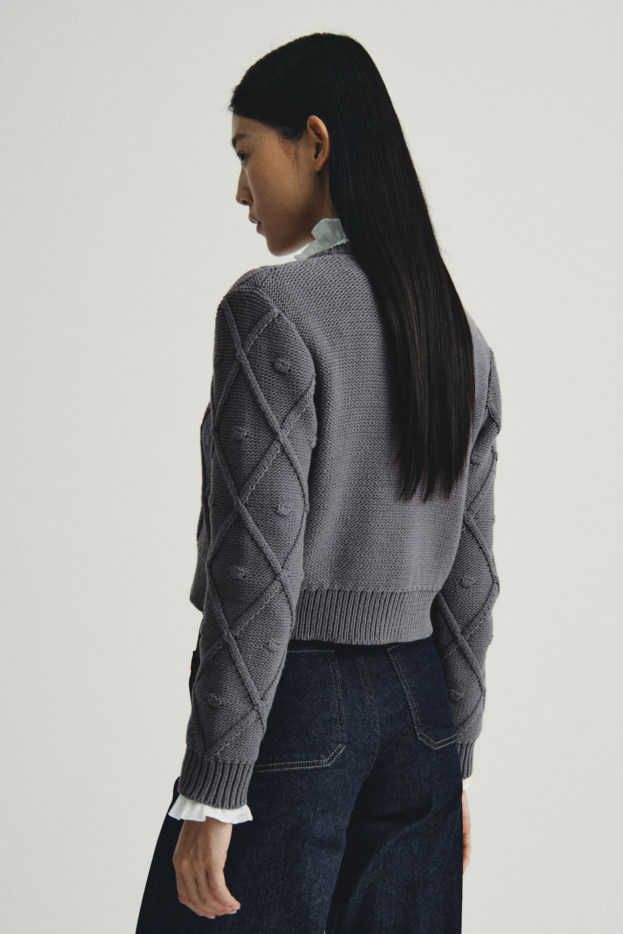 拡大画像を表示: ケーブルニットカーディガン - グレー - レディース | H&M JP 3