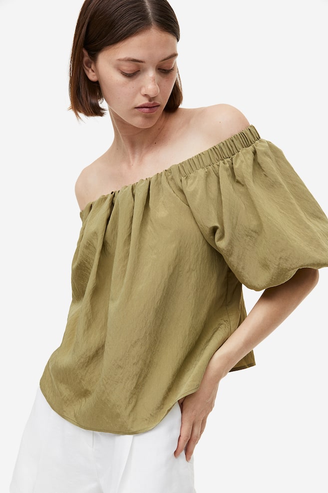 Puff-sleeved off-the-shoulder blouse - Khaki green/Black/White - 4