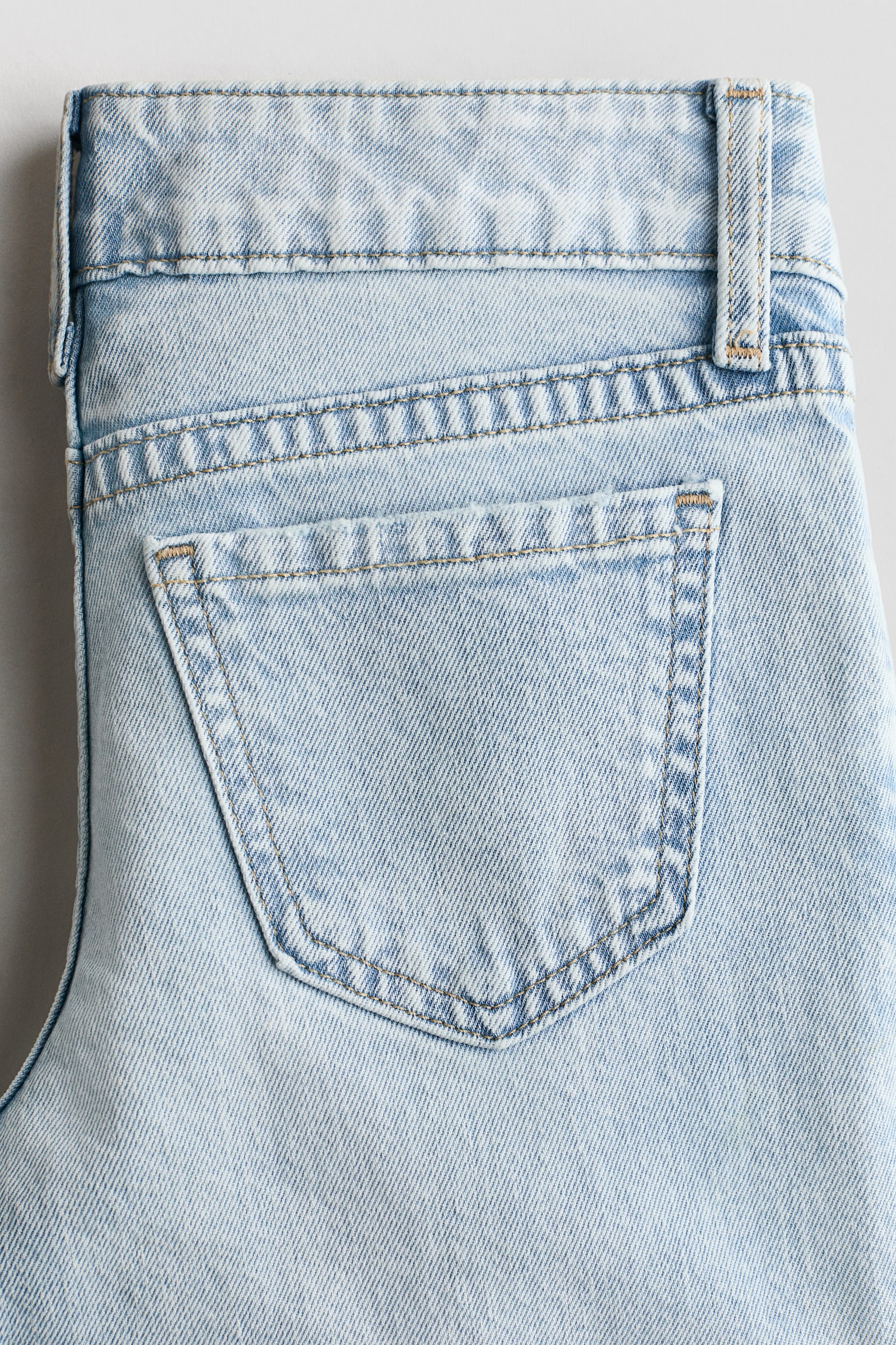 Straight Leg Jeans - Light denim blue/Light denim blue/Denim blue - 6