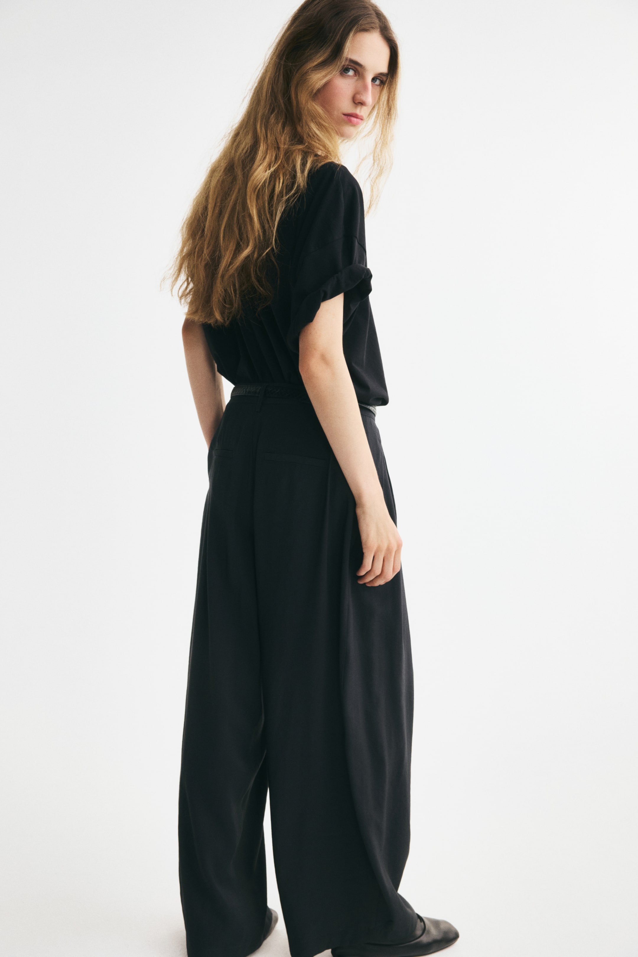 Pantalon large avec ceinture