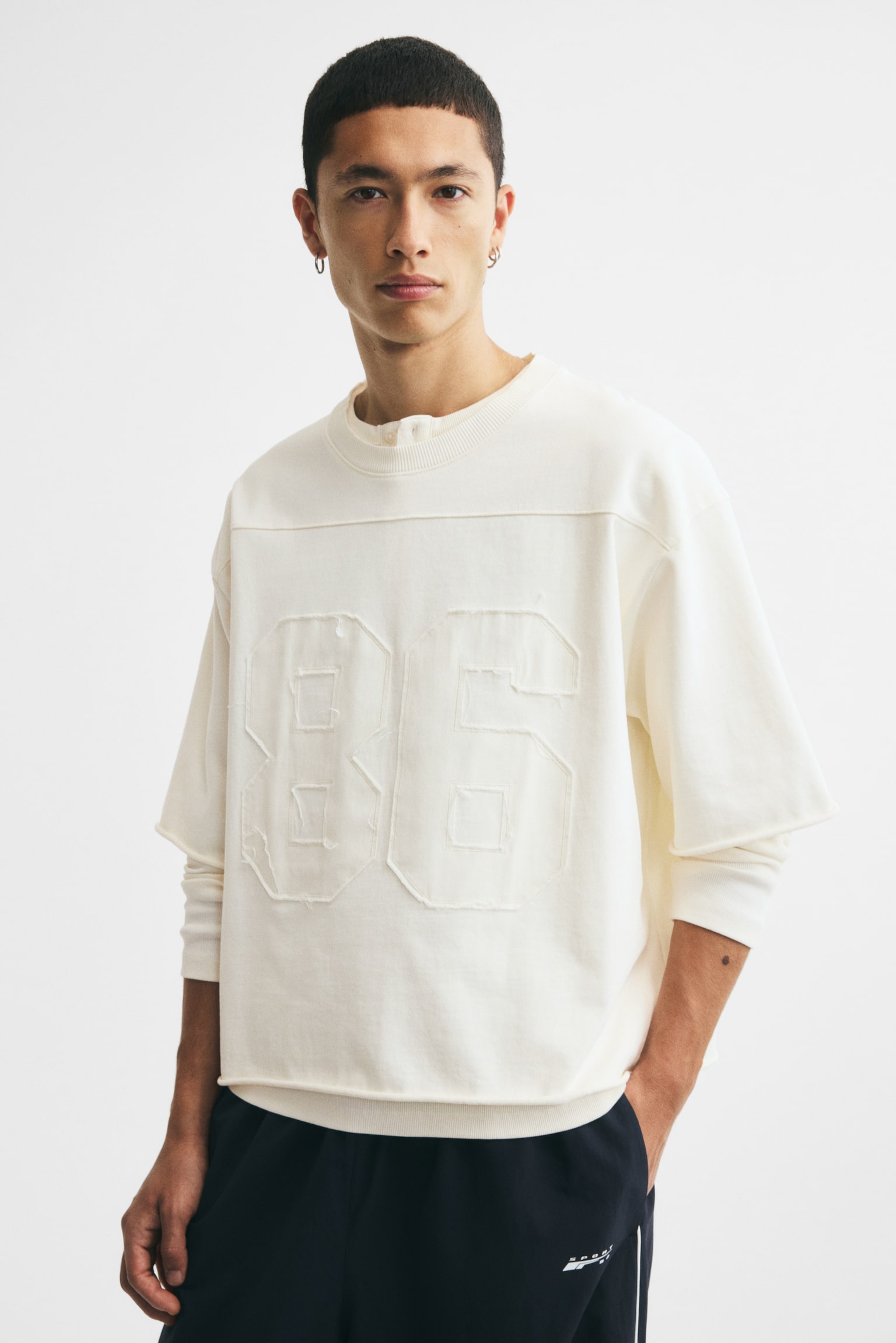 טישירט כותנה עם מוטיבים Oversized Fit - שנהב/86 - 1