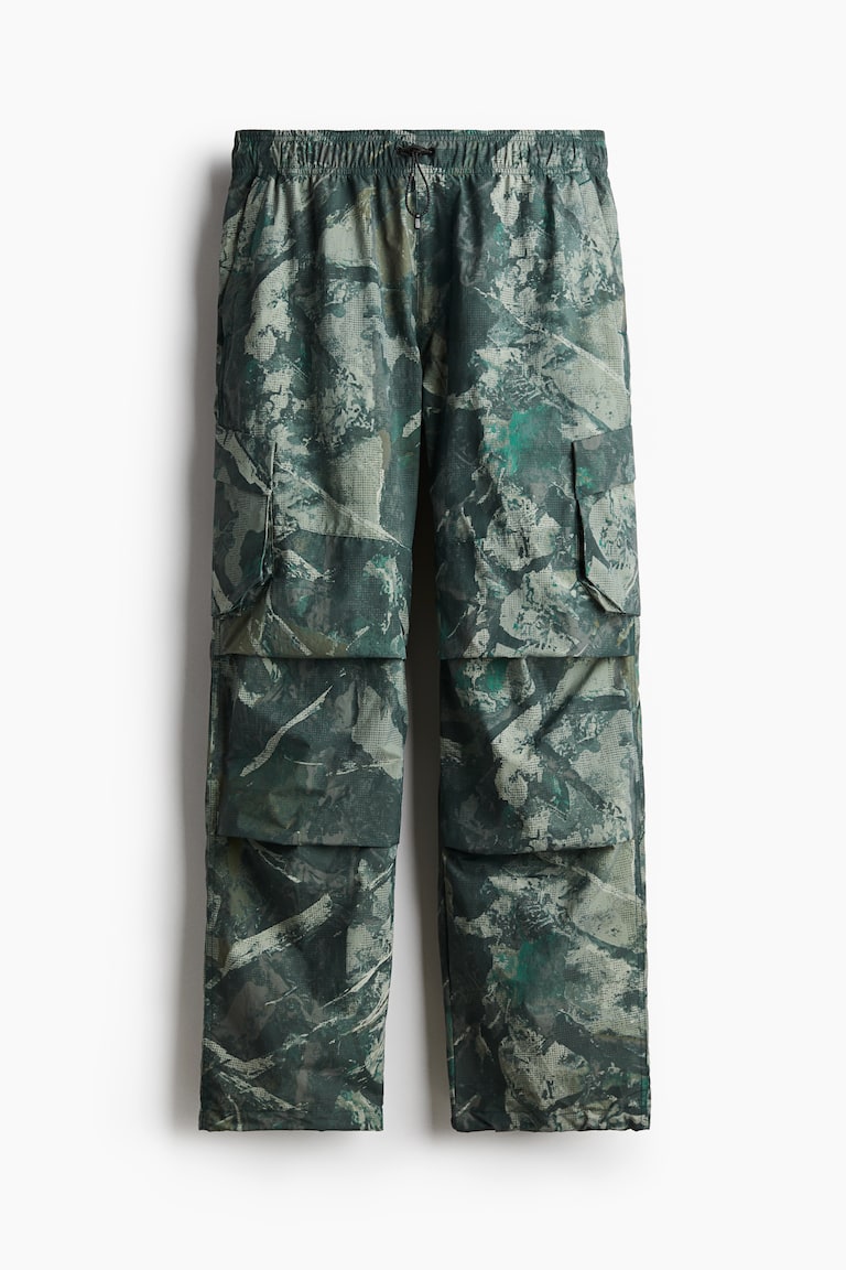 Camo Cargo Pant H And M Camo Trousers Loose Fit Parachute Cargo
