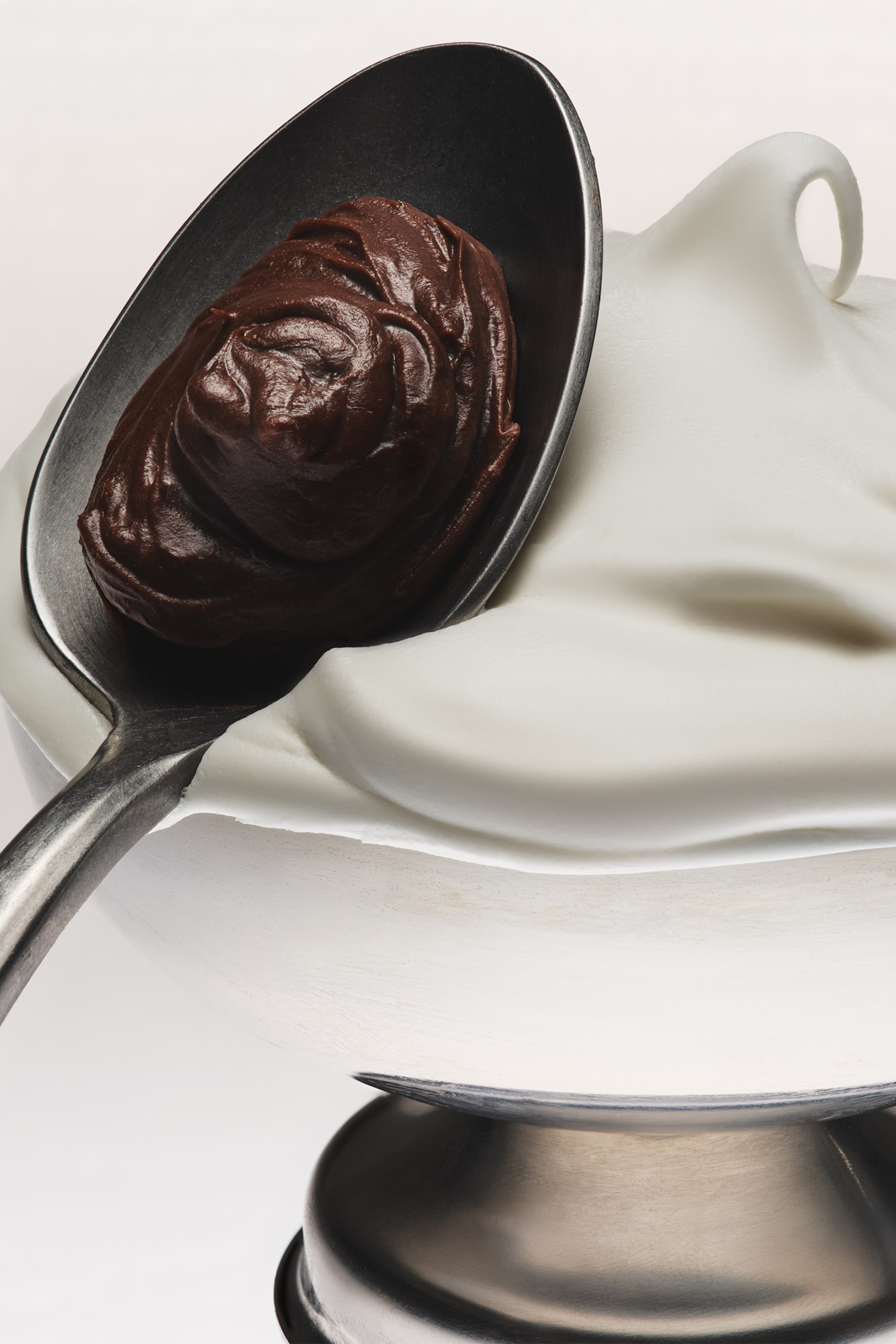 Visa större bild: Hair & Body Mist Sweet Éclair - Sweet Éclair - Kylie Cosmetics - Beauty all | H&M SE 3