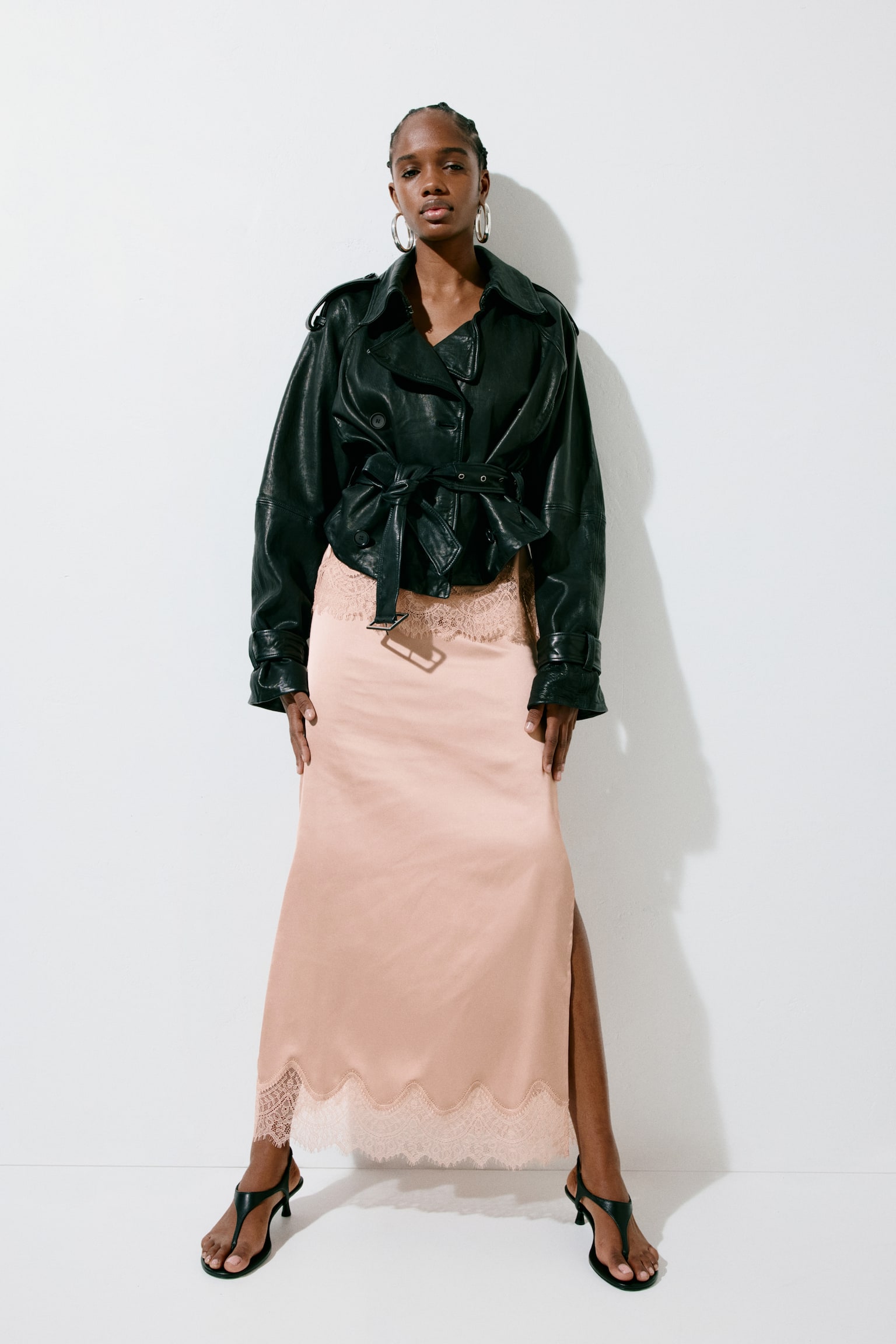 Lace-trimmed satin skirt - 7
