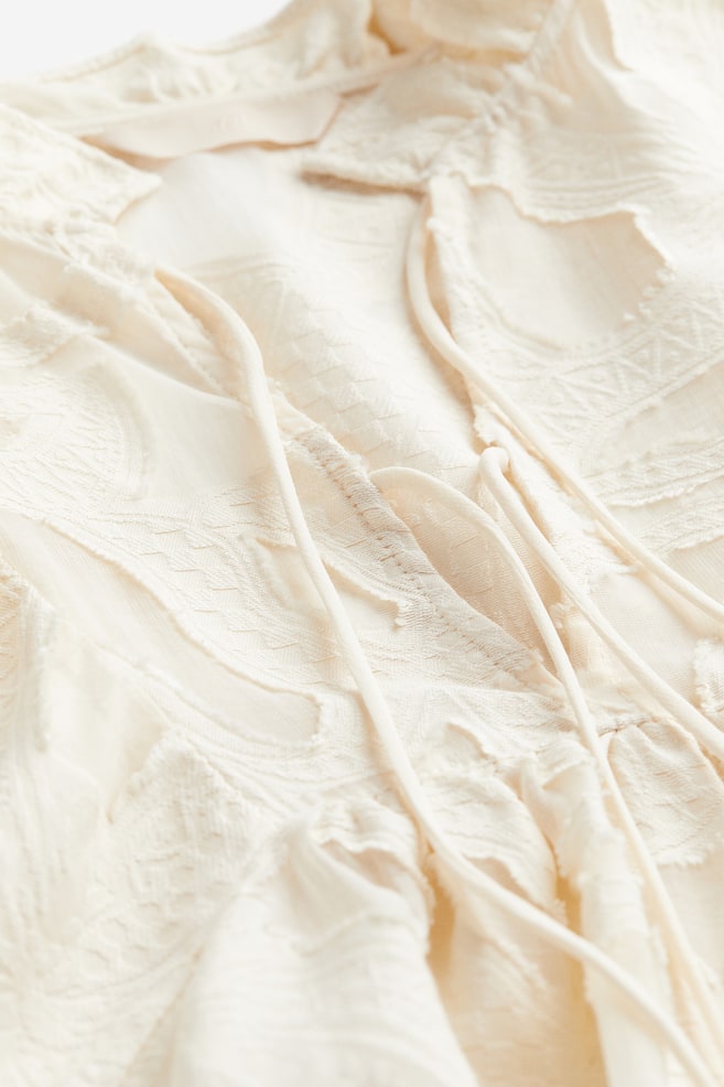 Textured-weave balloon-sleeved blouse - Cream/Black - 4