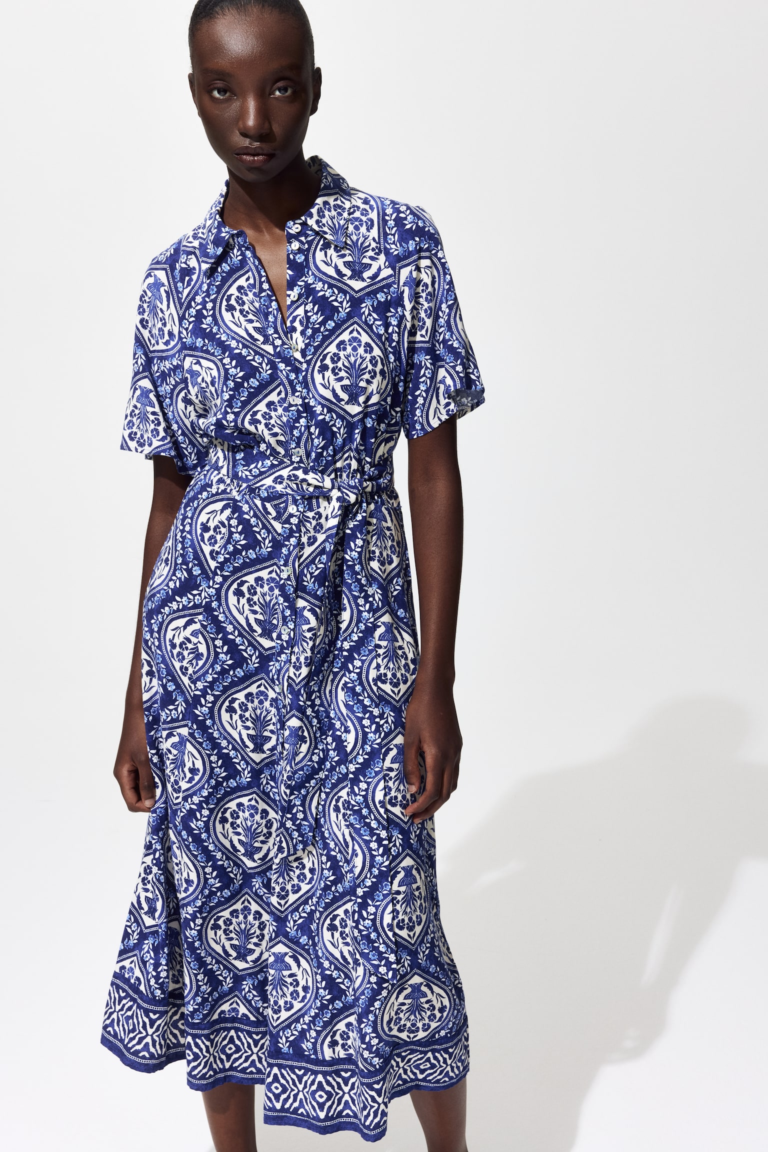 Tie-belt shirt dress - Blue/White patterned/Black/White/Red floral/Black/Black/Floral/Dark beige/Leopard print/Light beige/Leopard print/Cream/Zebra print/White/Blue patterned/Beige/Leopard print/Bright blue/White patterned/Dark brown/Polka dot/White/Green patterned/Black/Green/Patterned/Dark brown/Floral/Cream/Black patterned/Black/Floral/Dark khaki green/White/Burgundy floral/Navy blue - 3