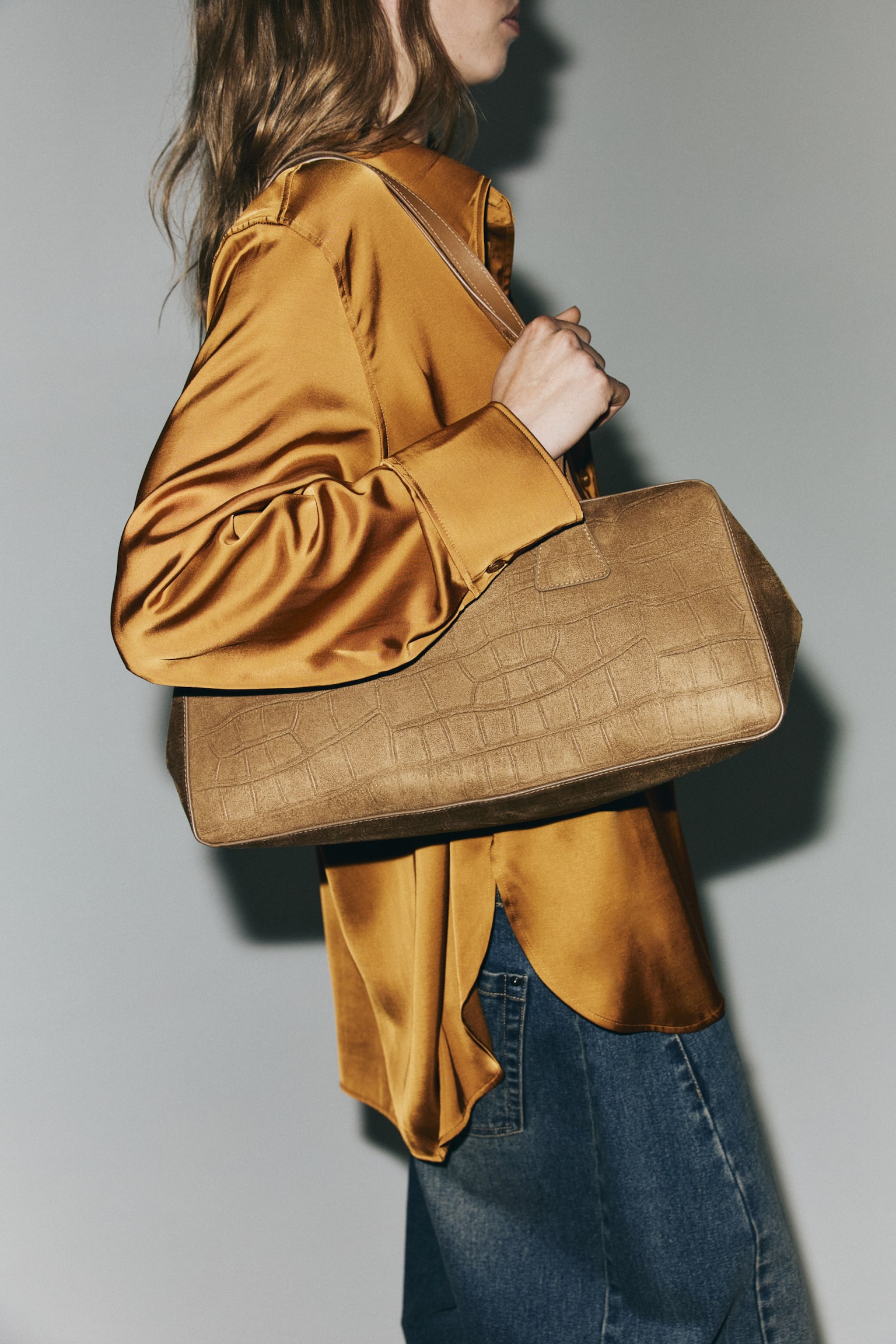 Oversized satin shirt - Dark golden yellow - 1