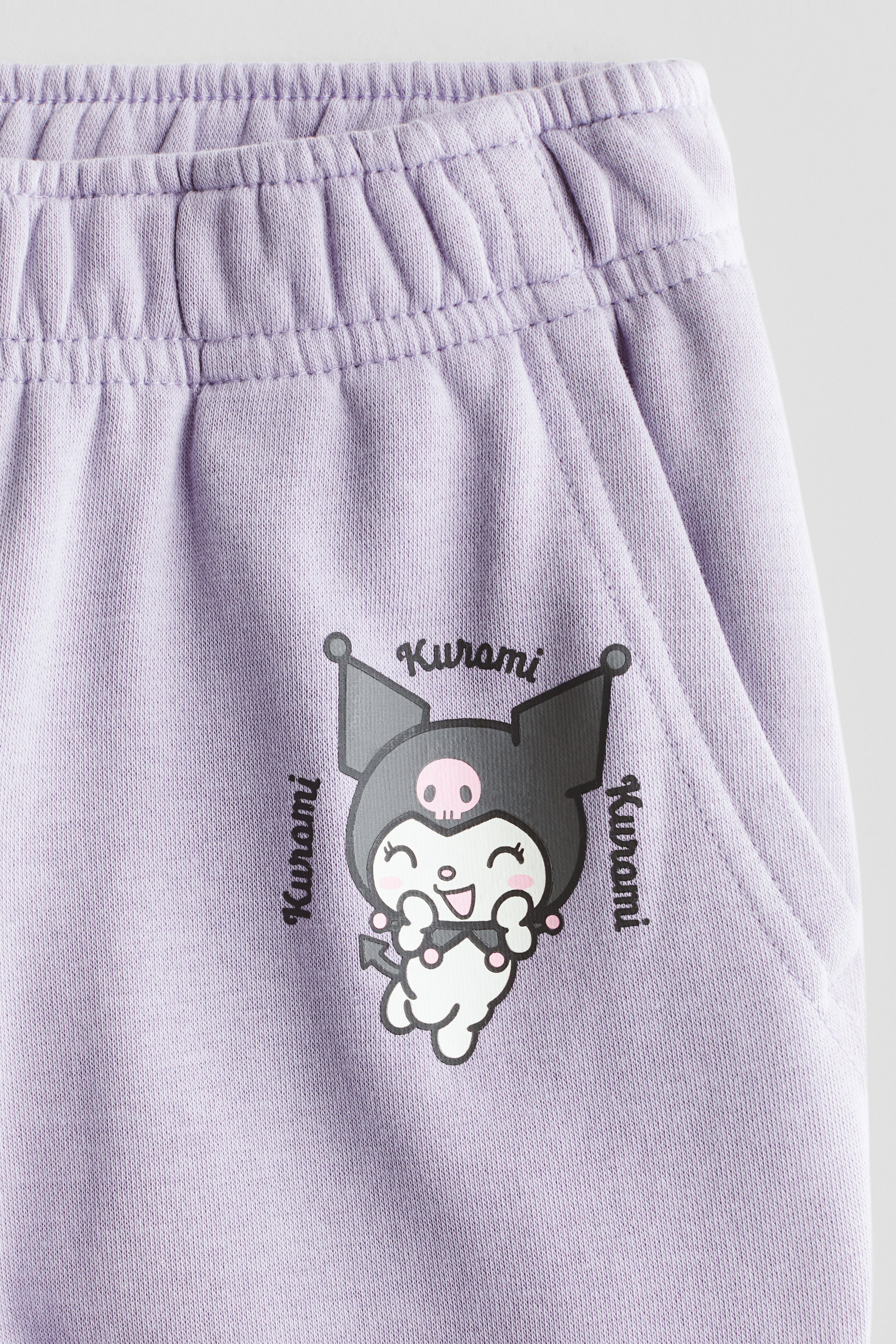 Προβολή μεγαλύτερης εικόνας: Joggers από ύφασμα φούτερ με στάμπες - Μοβ/Kuromi - Kids | H&M GR 2