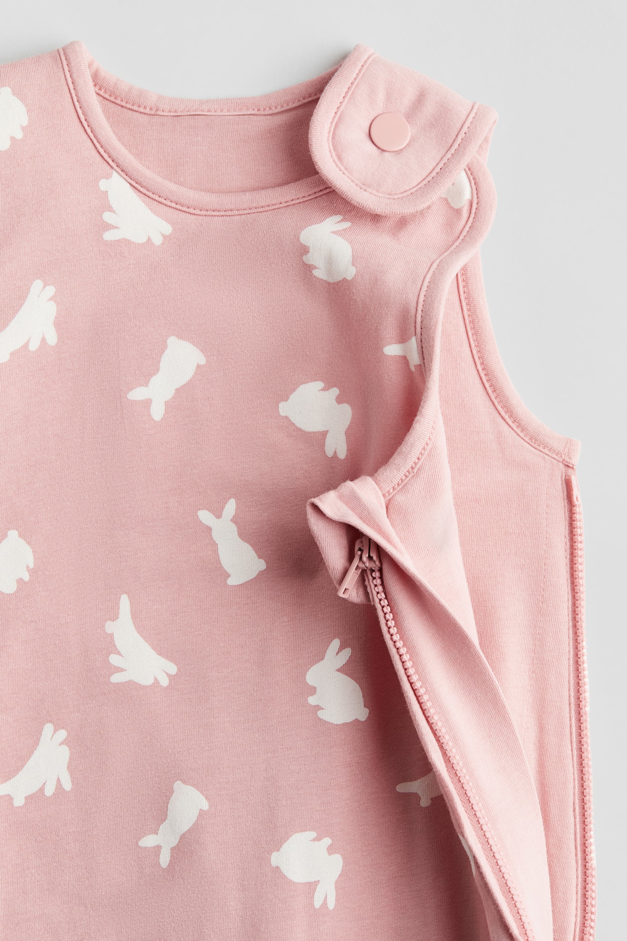 Printed Baby Sleep Bag Pink rabbits Kids H M US printed-baby-sleep-bag-pink-rabbits-kids-h-m-us