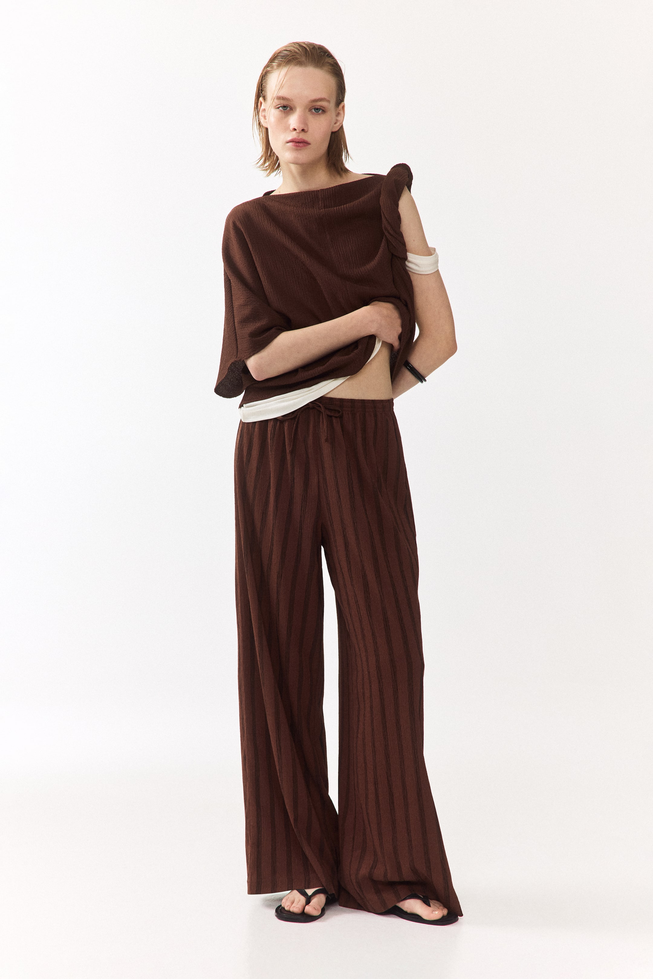 Wide-cut Pull-on Pants