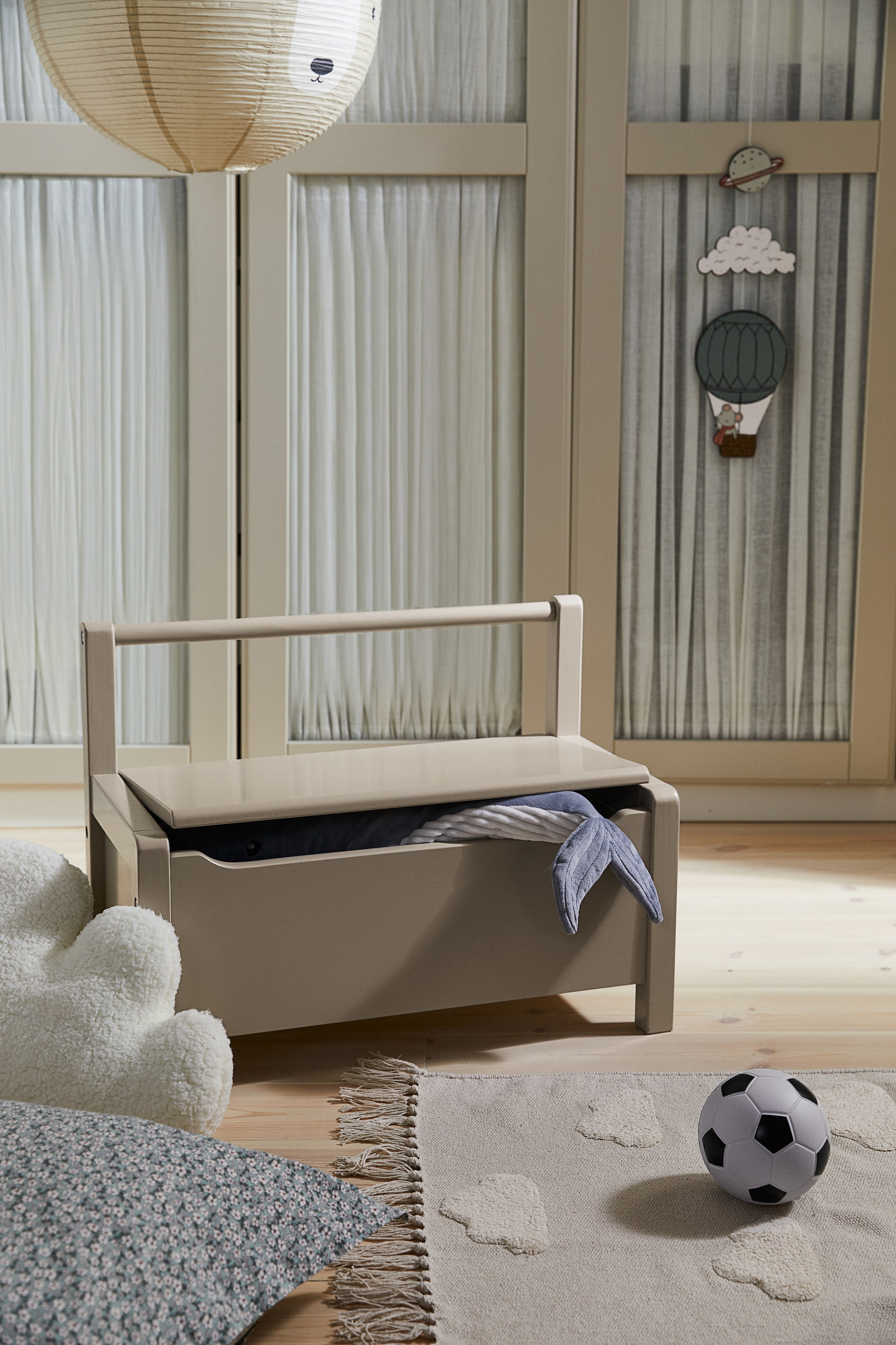 Children's Storage Bench