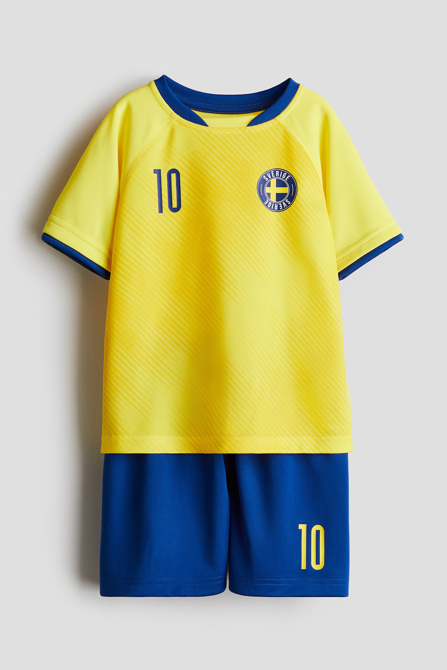 Printed football kit - Yellow/Sweden/Red/Danmark/White/Argentina/Red/Portugal/White/England - 1