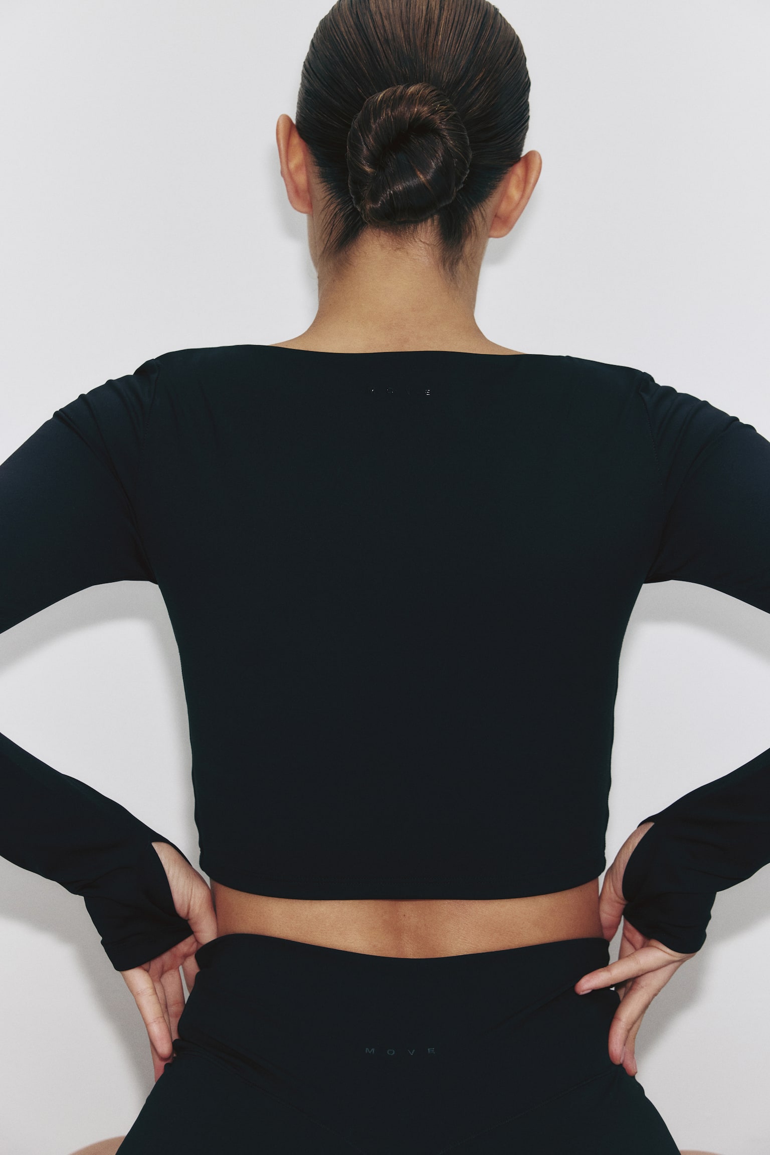 Sports top with SculptMove™ - Black - 7