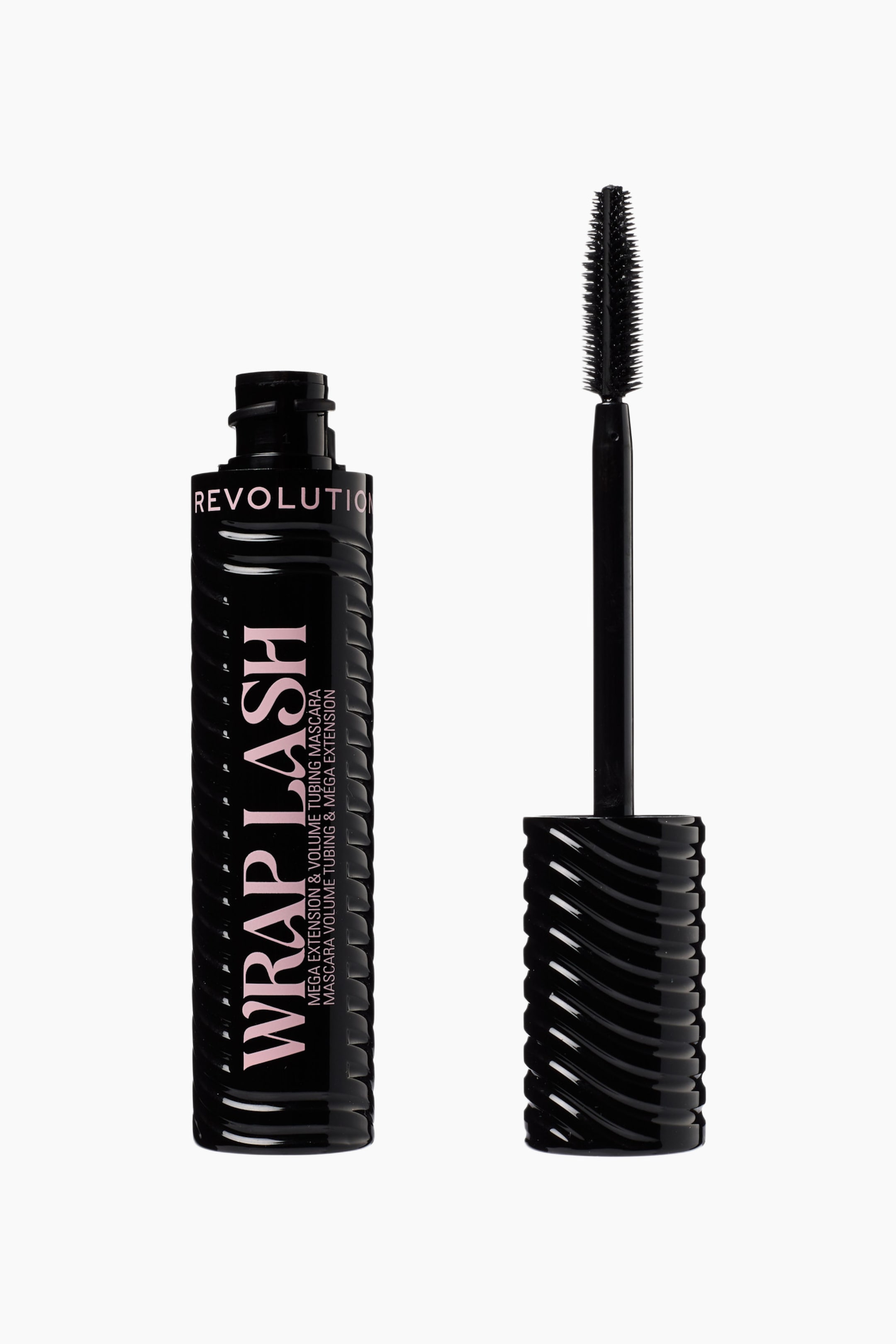 Näytä suurempi kuva: Mustan ripsivärituubin pystyasennossa oleva pinta on uurrettu, ja siinä on tuotteen nimi "REVOLUTION WRAP LASH" vaaleanpunaisella tekstillä sekä kuvaileva teksti "MEGA EXTENSION & VOLUME TUBING MASCARA". Tuubin vieressä sen musta uurrettu korkki pitää harjallista ripsiväriharjaa, joka seisoo myös pystyasennossa.