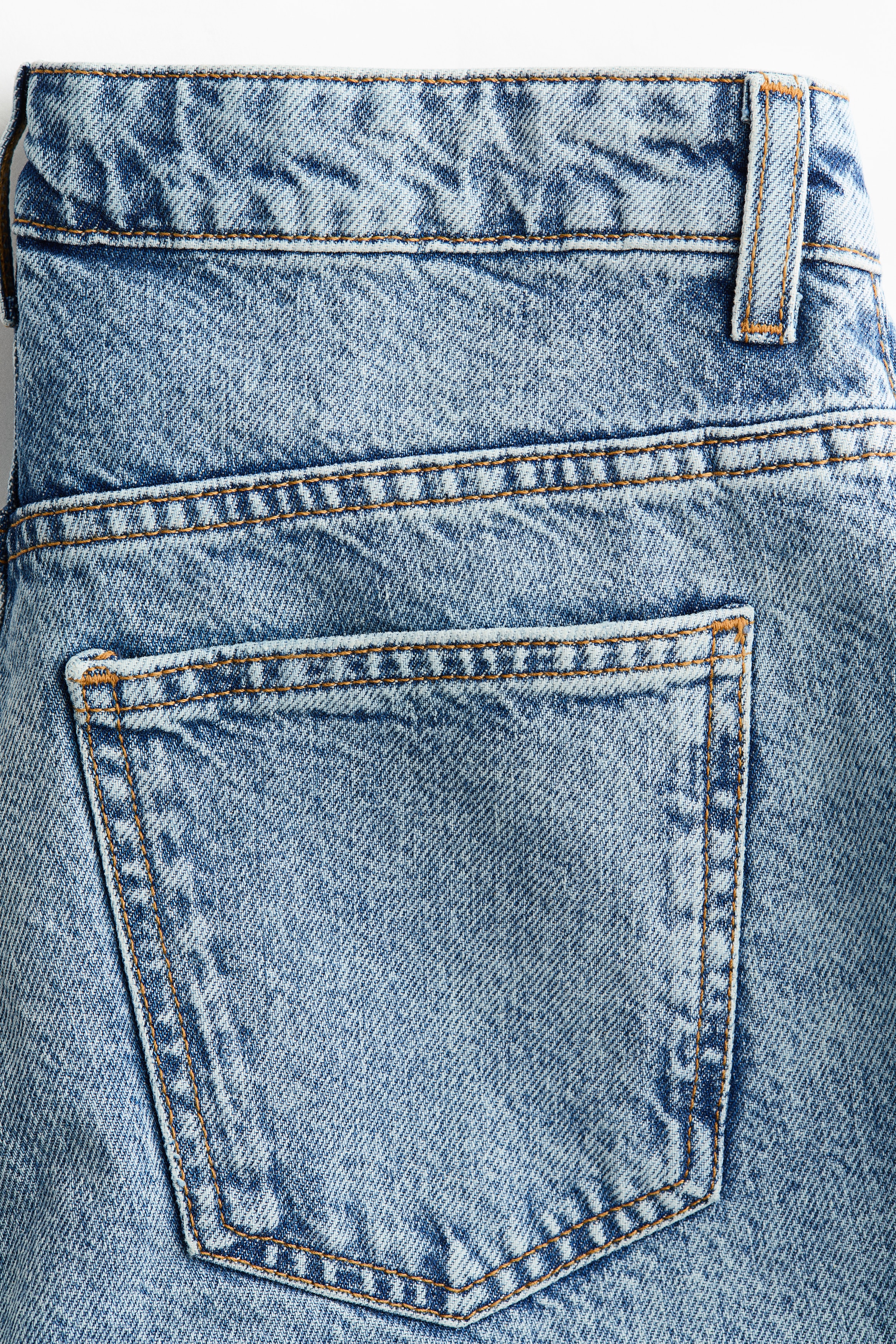 Wide-Leg Regular-Waist Jeans - thumbnail 7