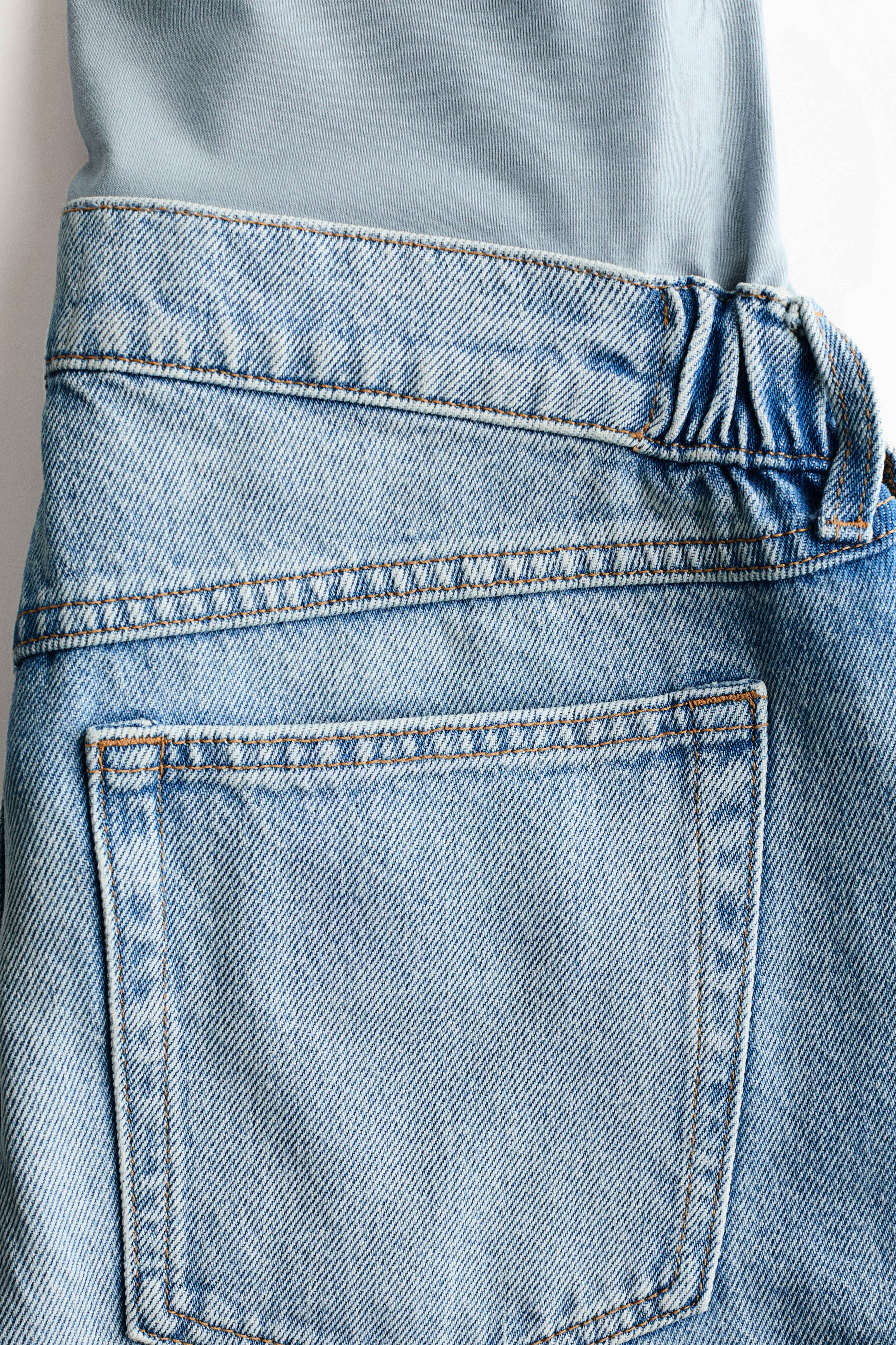 MAMA Straight Ankle Jeans