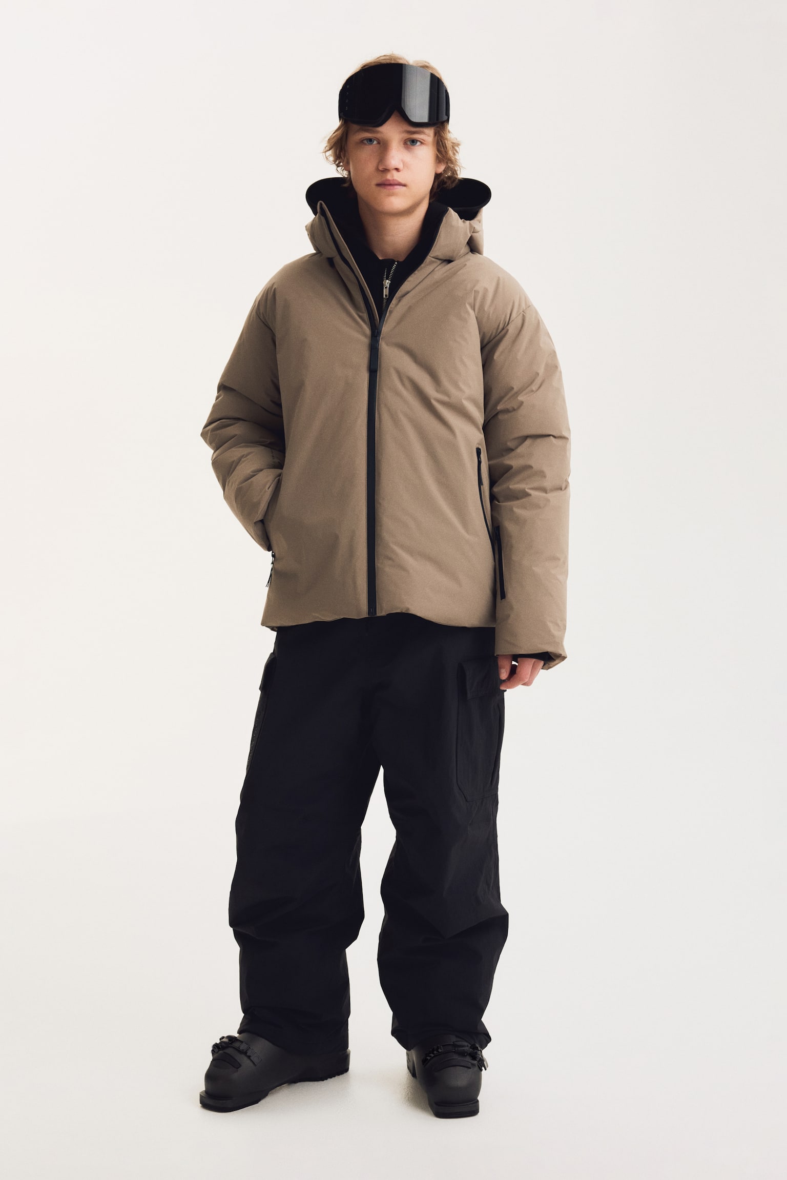 Детская куртка H&M Move Padded Ski with ThermoMove™, цвет: Бежевый — фото 2