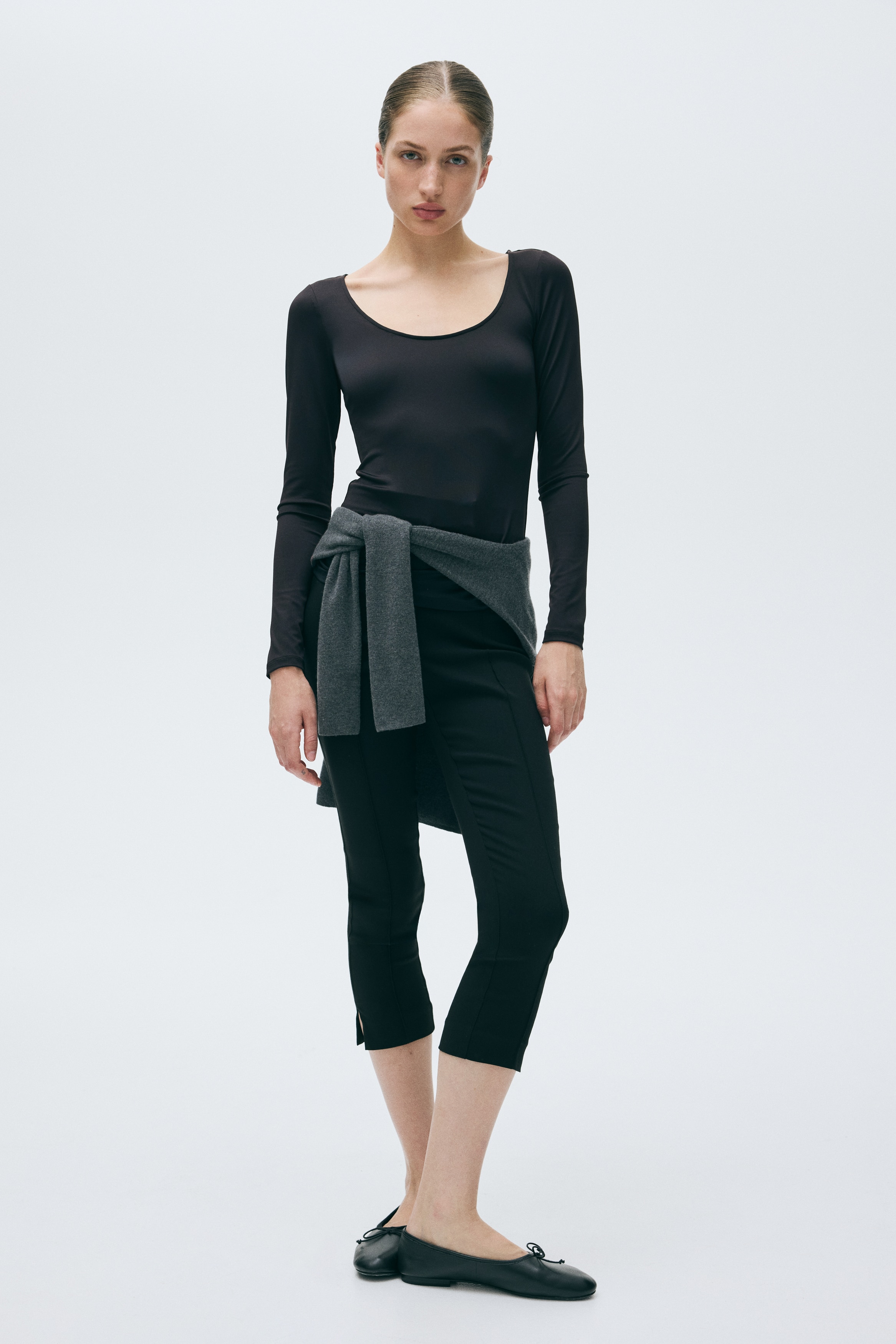 Long-Sleeved Scoop-Neck Top - thumbnail 2