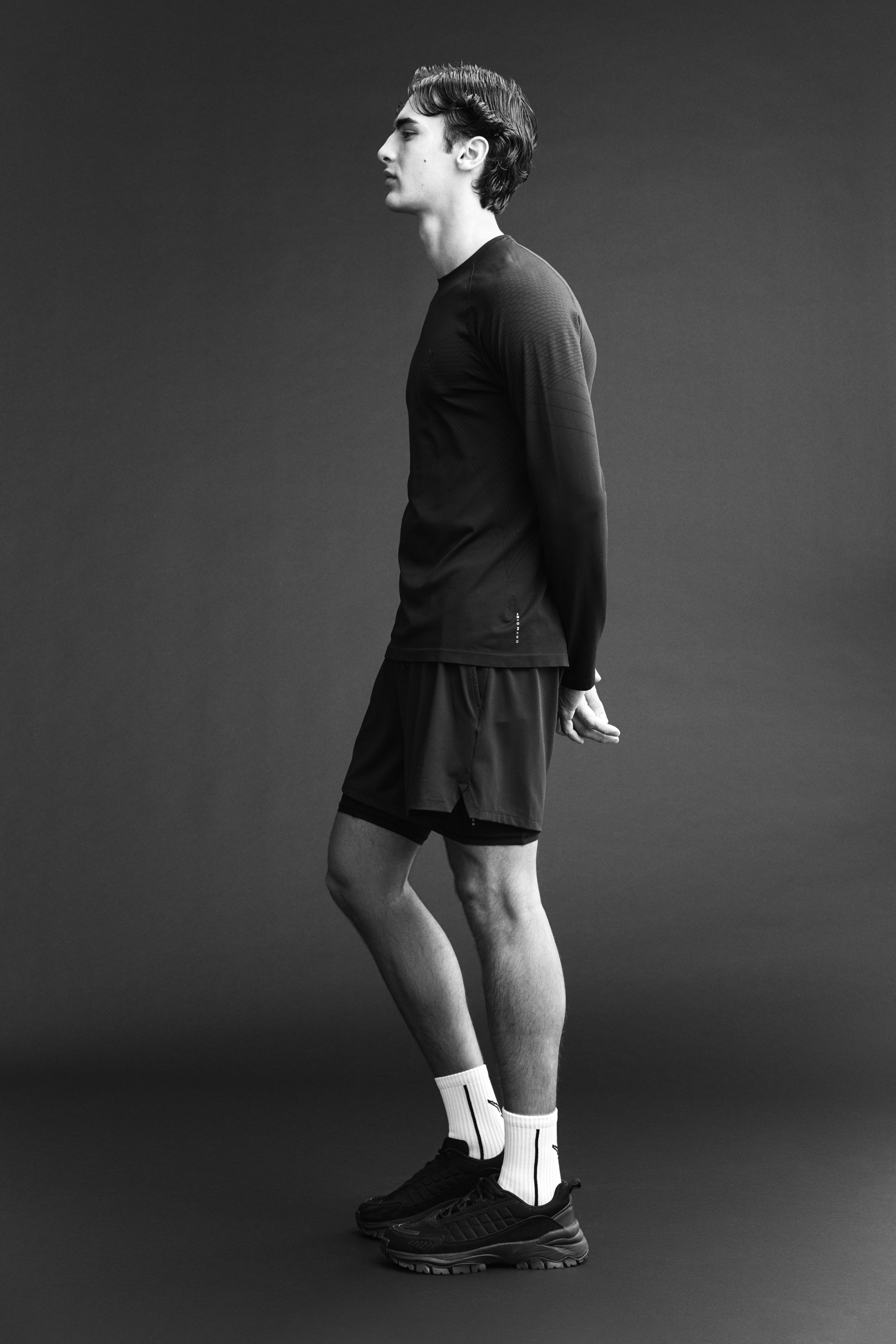 拡大画像を表示: マッスルフィット スポーツトップス DryMove™ - ダークネイビーブルー／Move Zlatan - Men | H&M JP 3