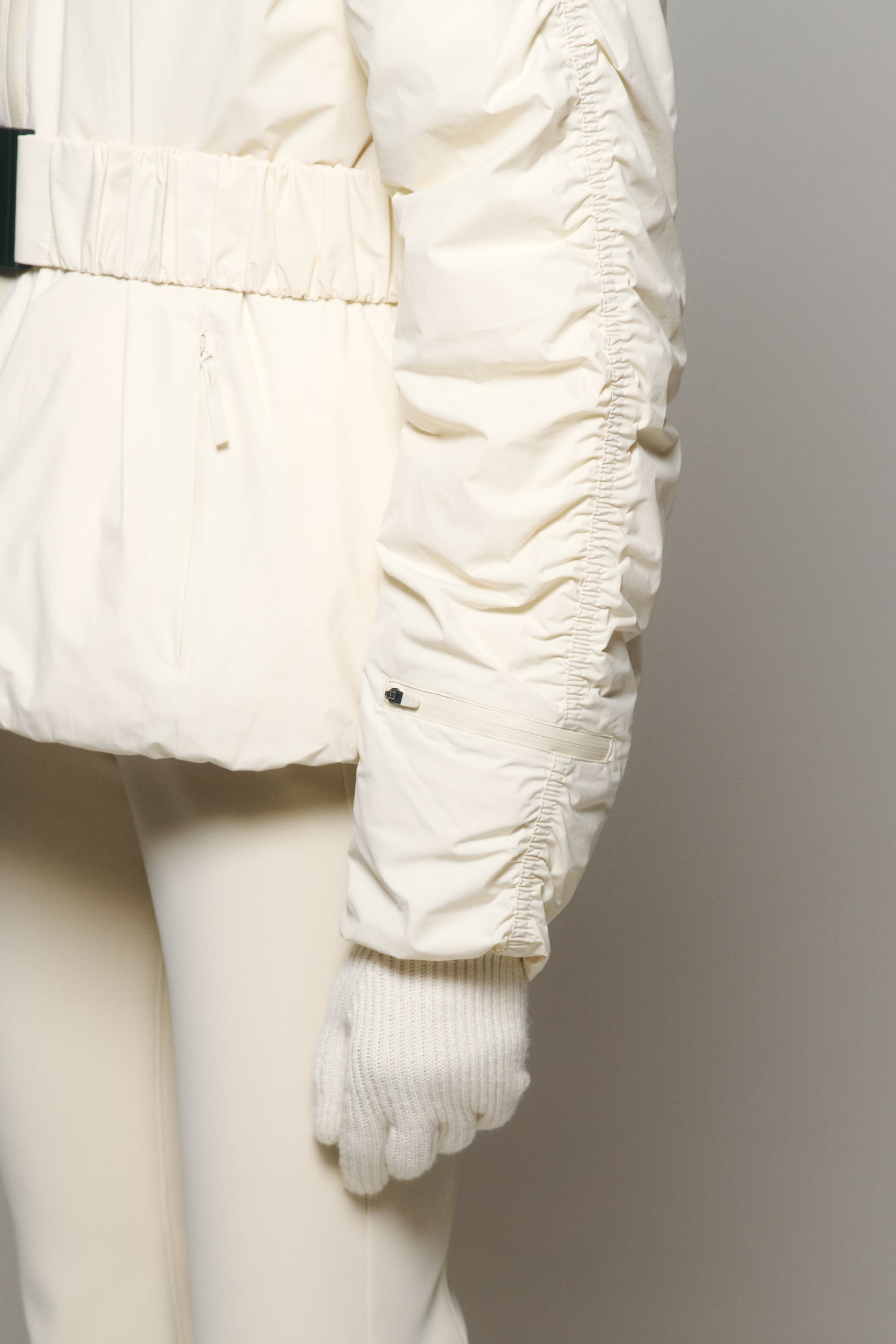 Женская куртка H&M Move Padded Ski with ThermoMove™, цвет: Белый — фото 5