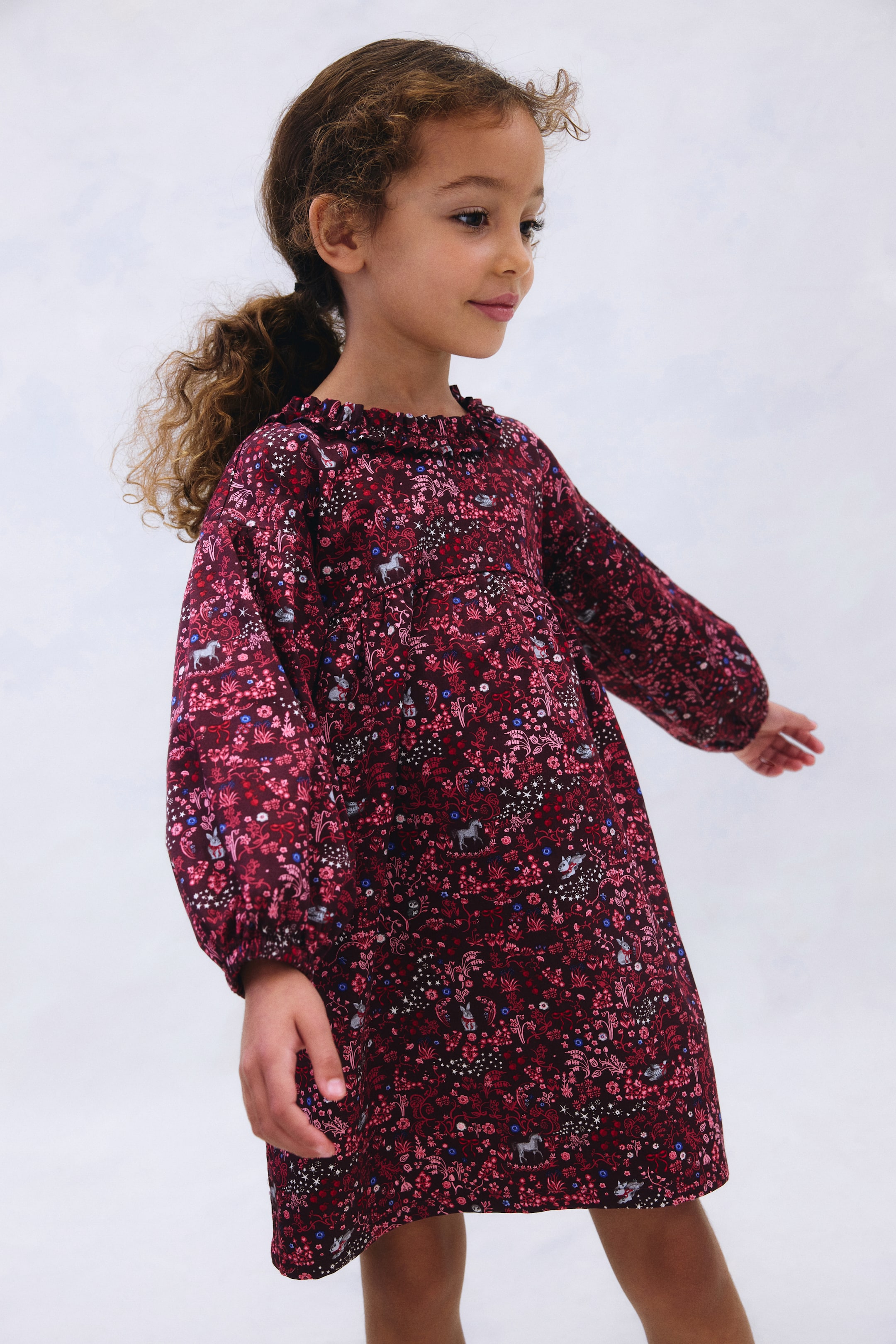 Zobacz większy obraz: Cotton muslin dress - Ciemnoczerwony/Kwiaty - Dziecko | H&M PL 1