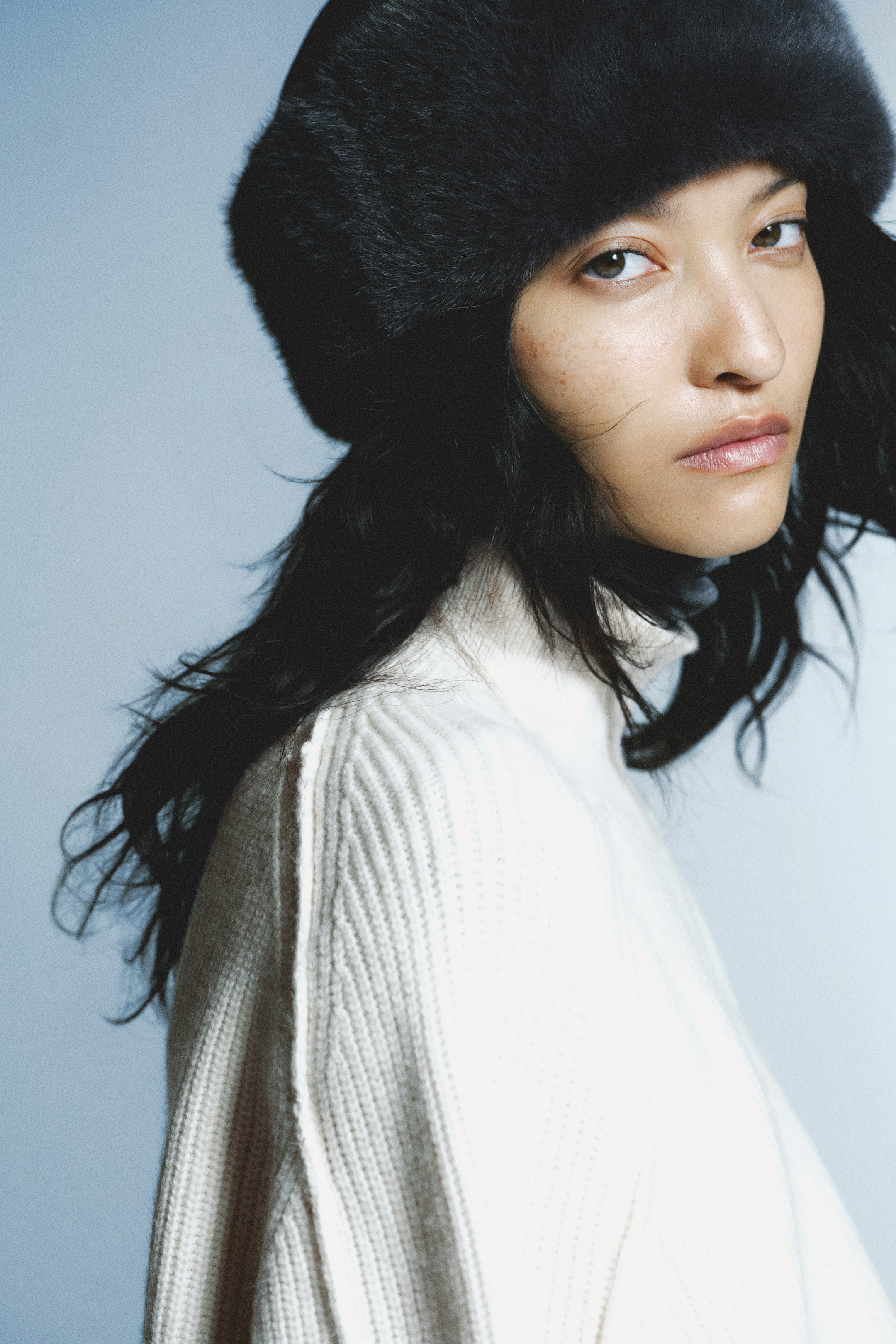 View larger image: Rib-knit turtleneck jumper - Light beige - Ladies | H&M 4