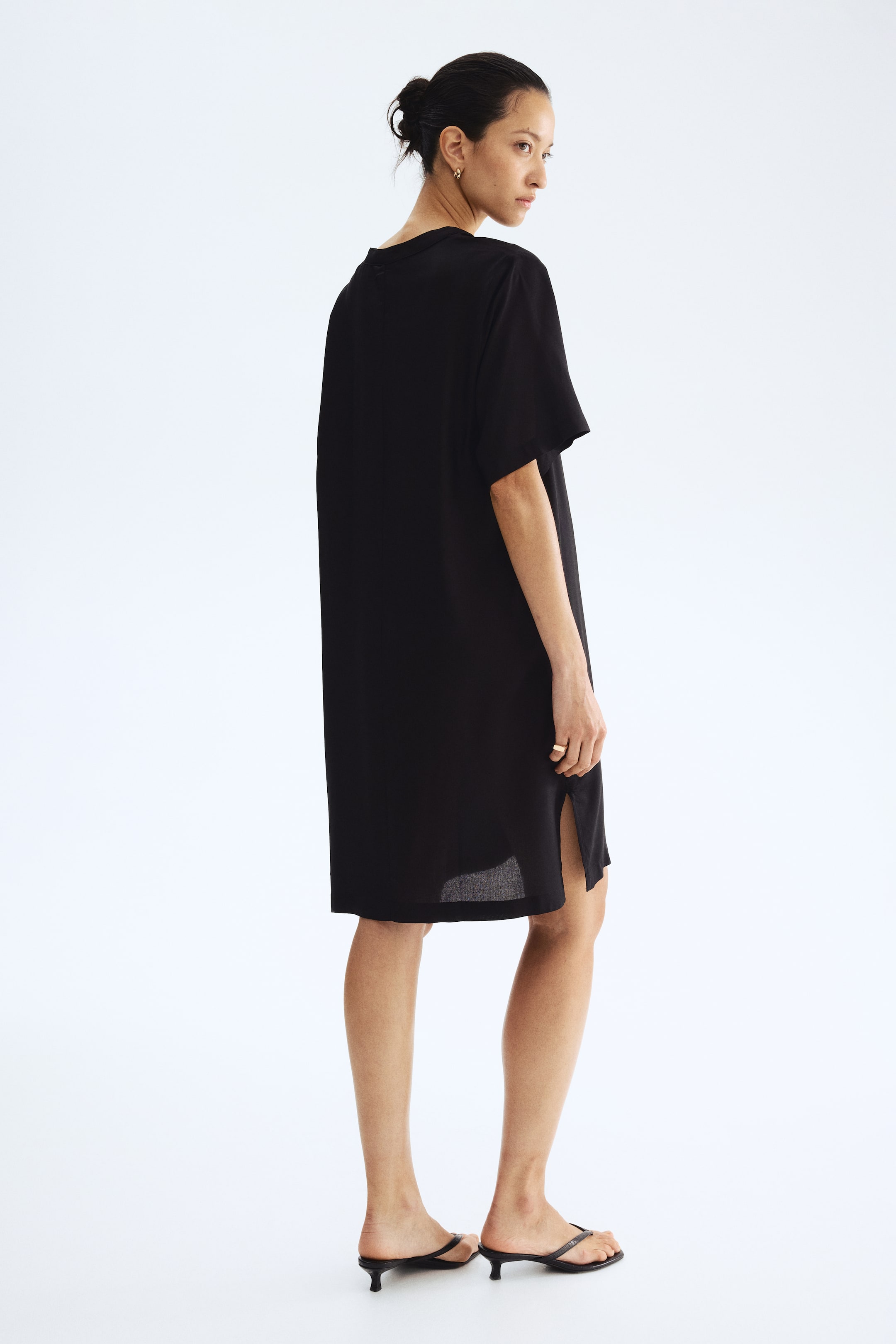 Женские платья H&M Viscose Tunic Dress — фото 3