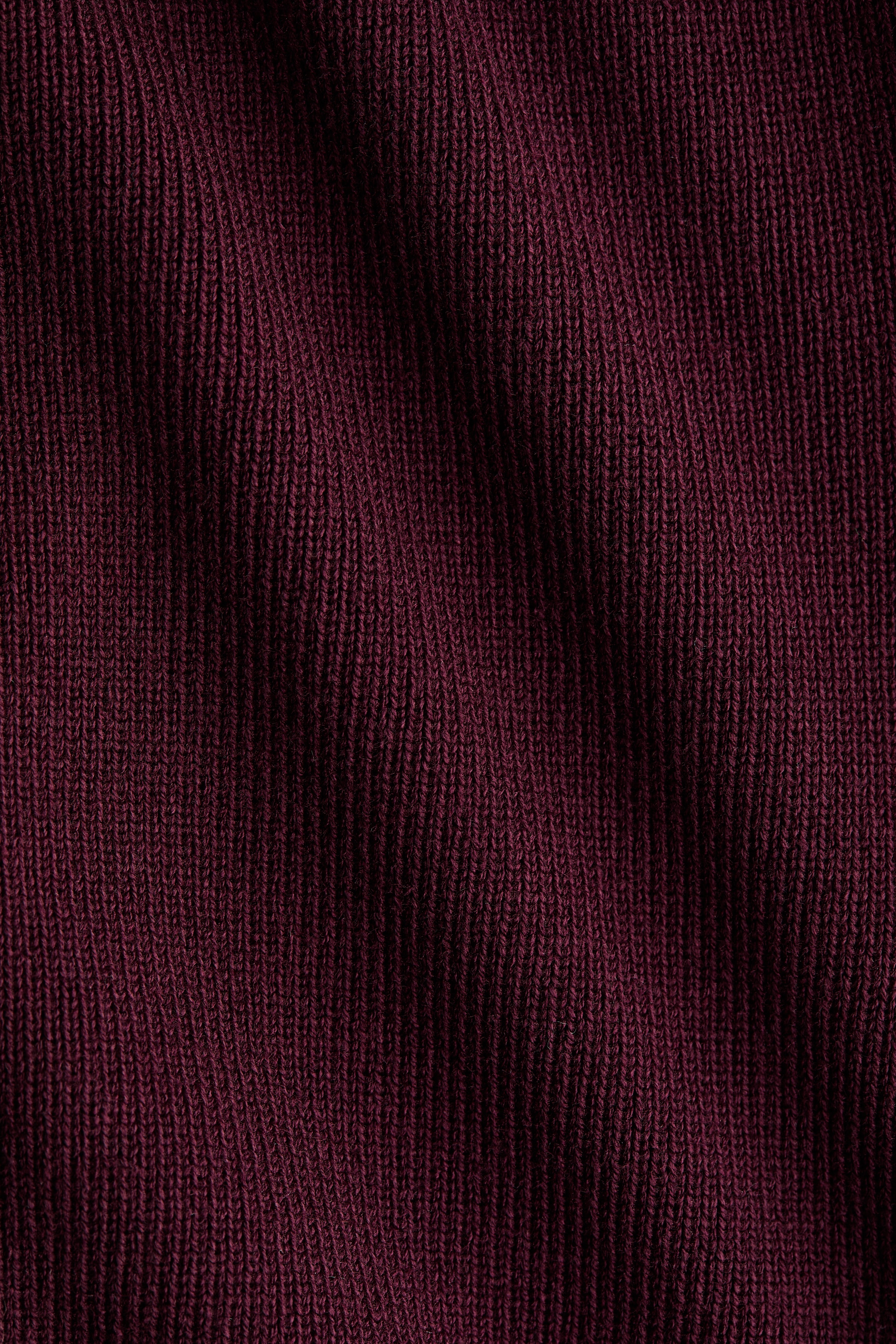 Short-sleeved peplum cardigan