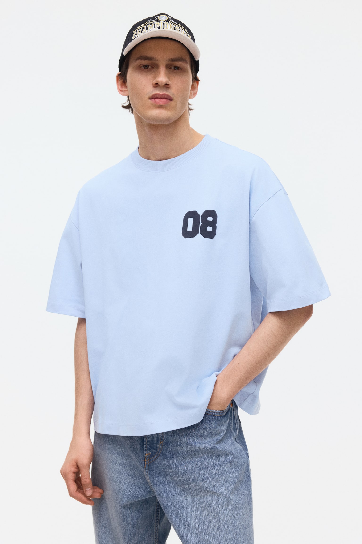 טישירט עם הדפס Oversized Fit - תכלת/Sports Archives/קרם/Phys.Ed - 1