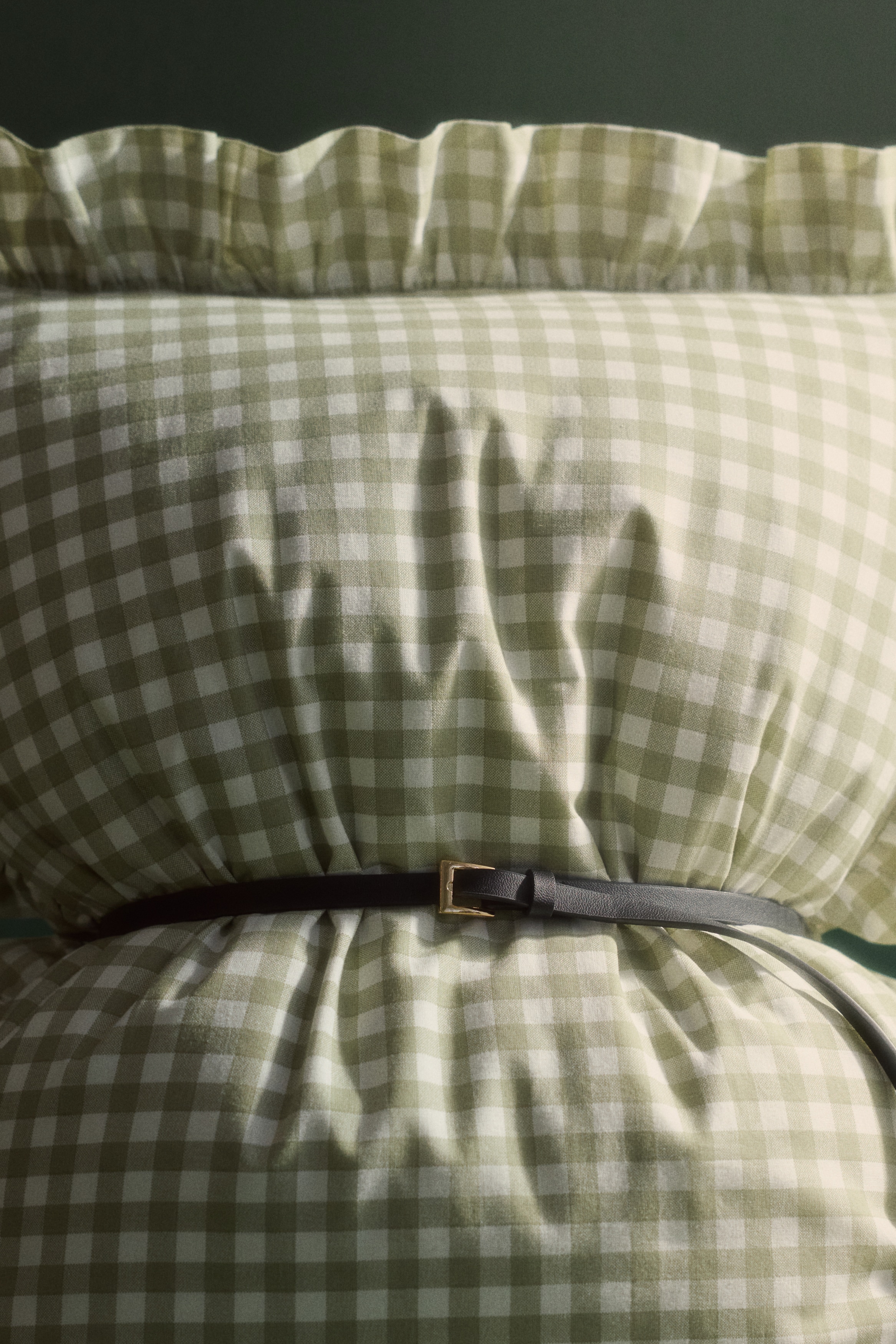 Örngott i bomull med volangkant - Khakigrön/Ginghamrutig/Ljusbeige/Ginghamrutig/Beige/Ginghamrutig