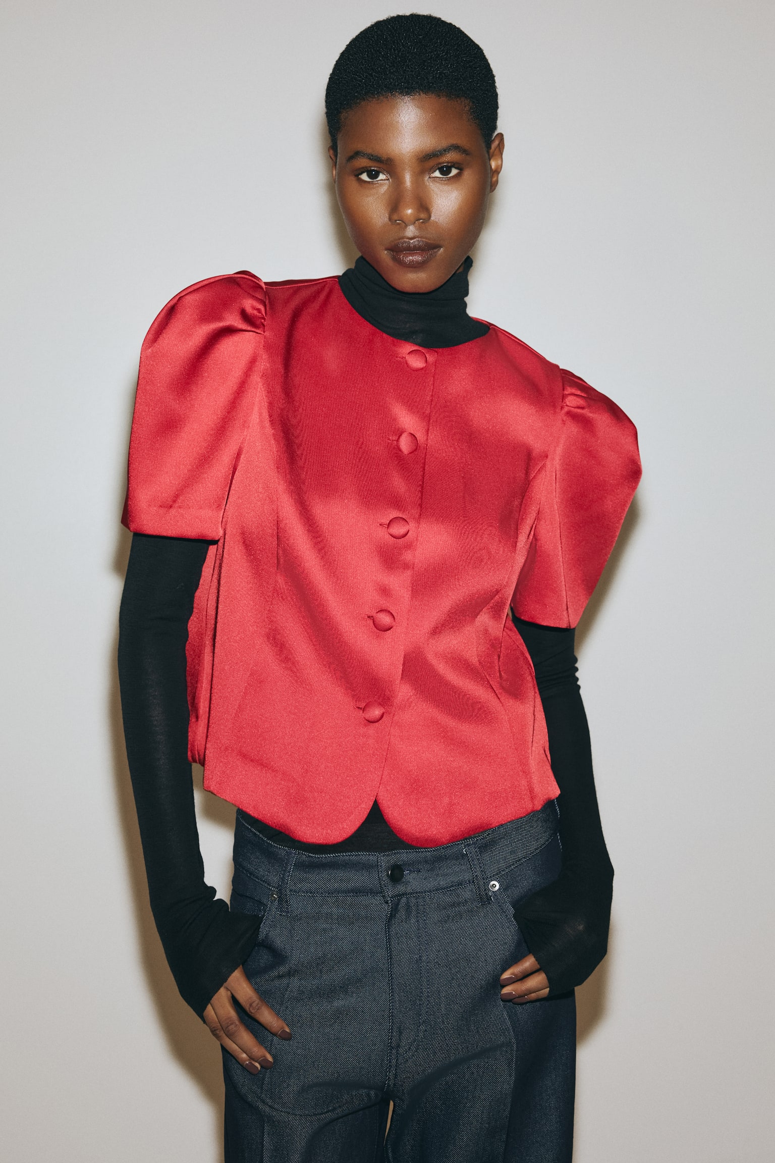 Puff-sleeved blouse - Red/Dark green/Black/Light beige/Brown/Light greige - 5