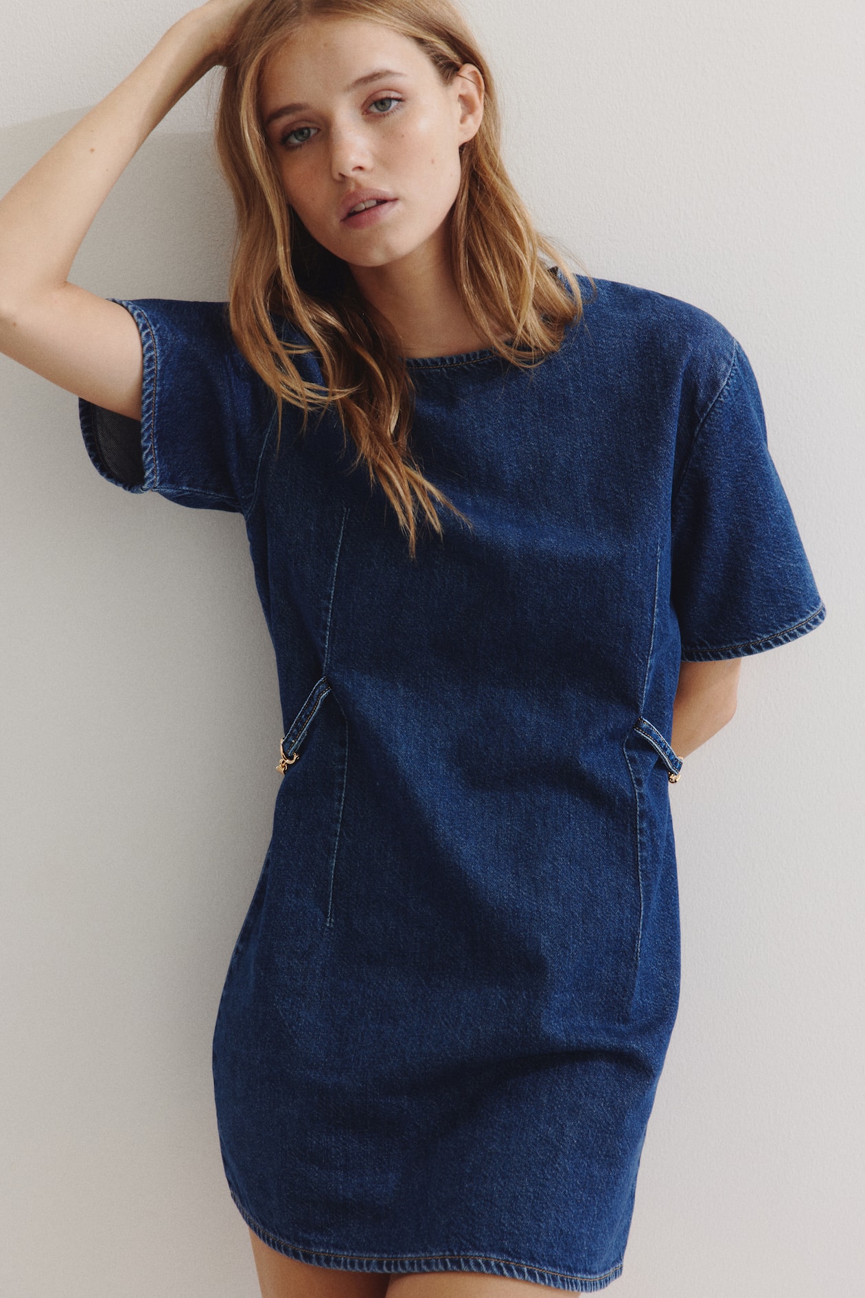 Robe en denim avec boucles - Bleu denim foncé - FEMME | H&M BE