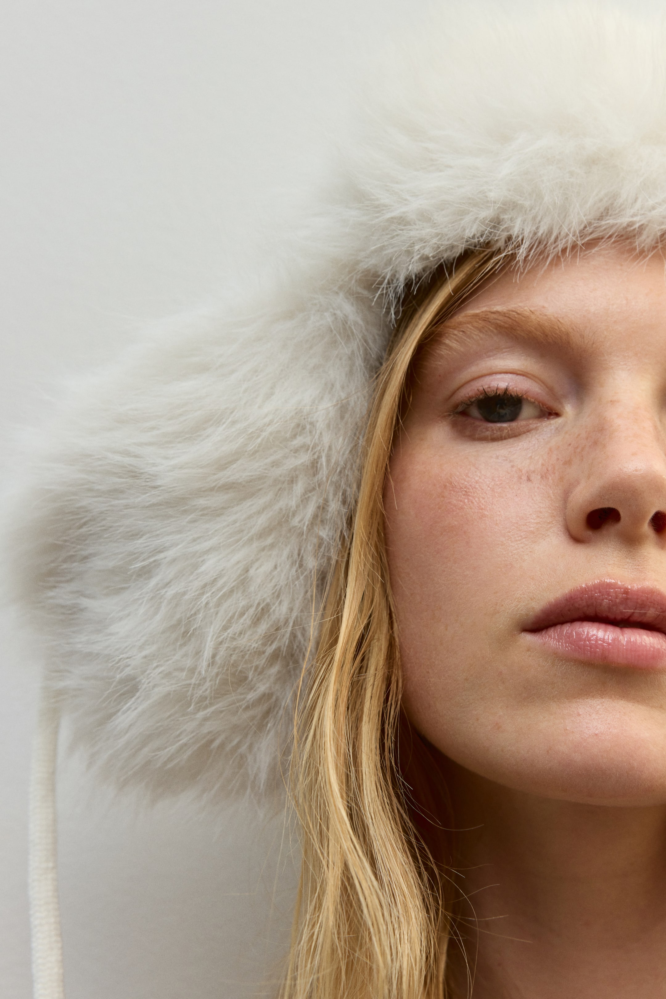 View larger image: Fluffy trapper hat - Ivory - Ladies | H&M 1