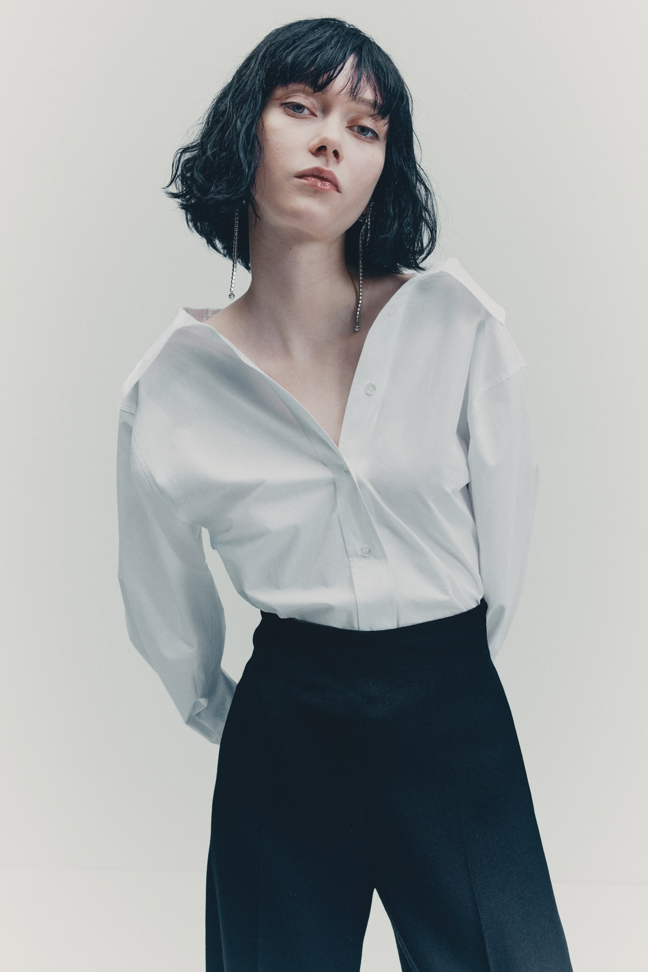 Visualizza immagine più grande: Camicia aderente in cotone - Bianco - DONNA | H&M IT 2