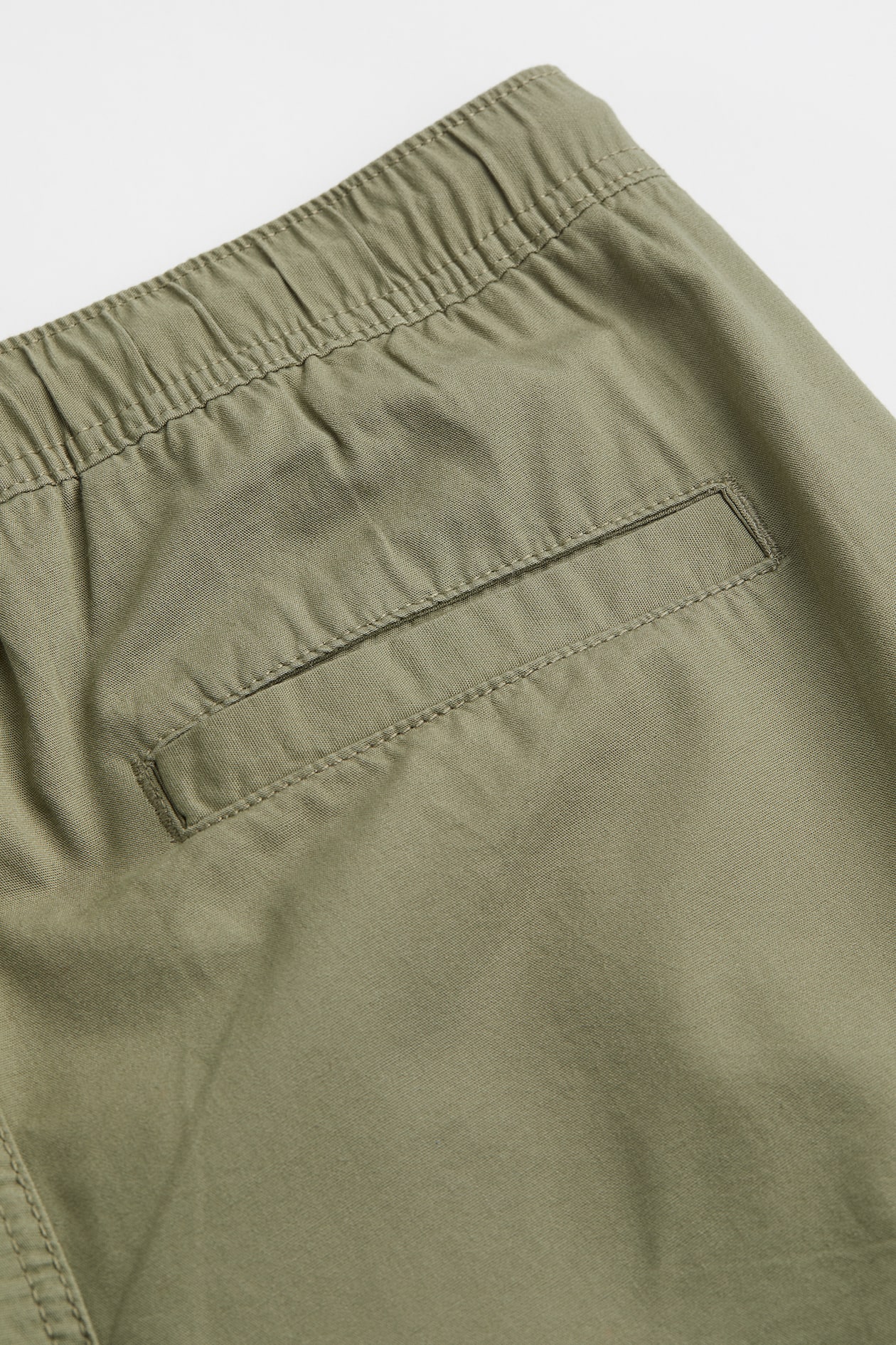 Regular Fit Cotton Shorts - Khaki green - Men | H&M US