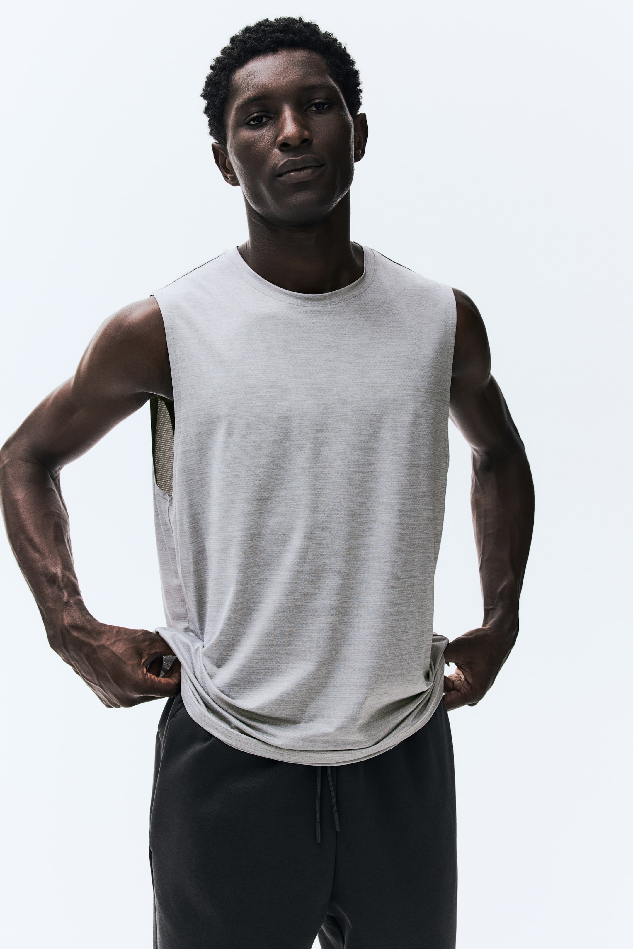 Nagyobb kép megtekintése: Sporttrikó Regular Fit DryMove™ - Világosszürke - FÉRFI | H&M HU 1