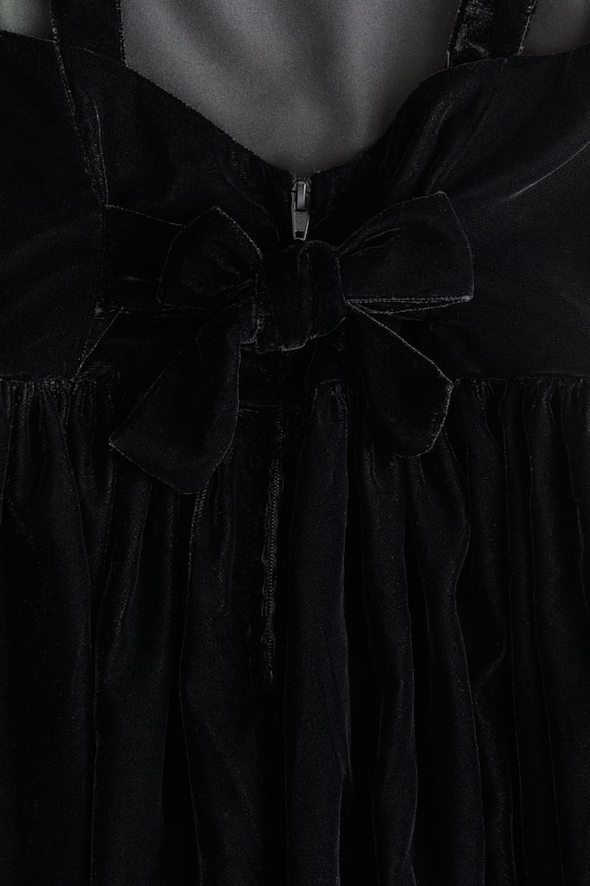 Samtkleid-Schwarz - 2
