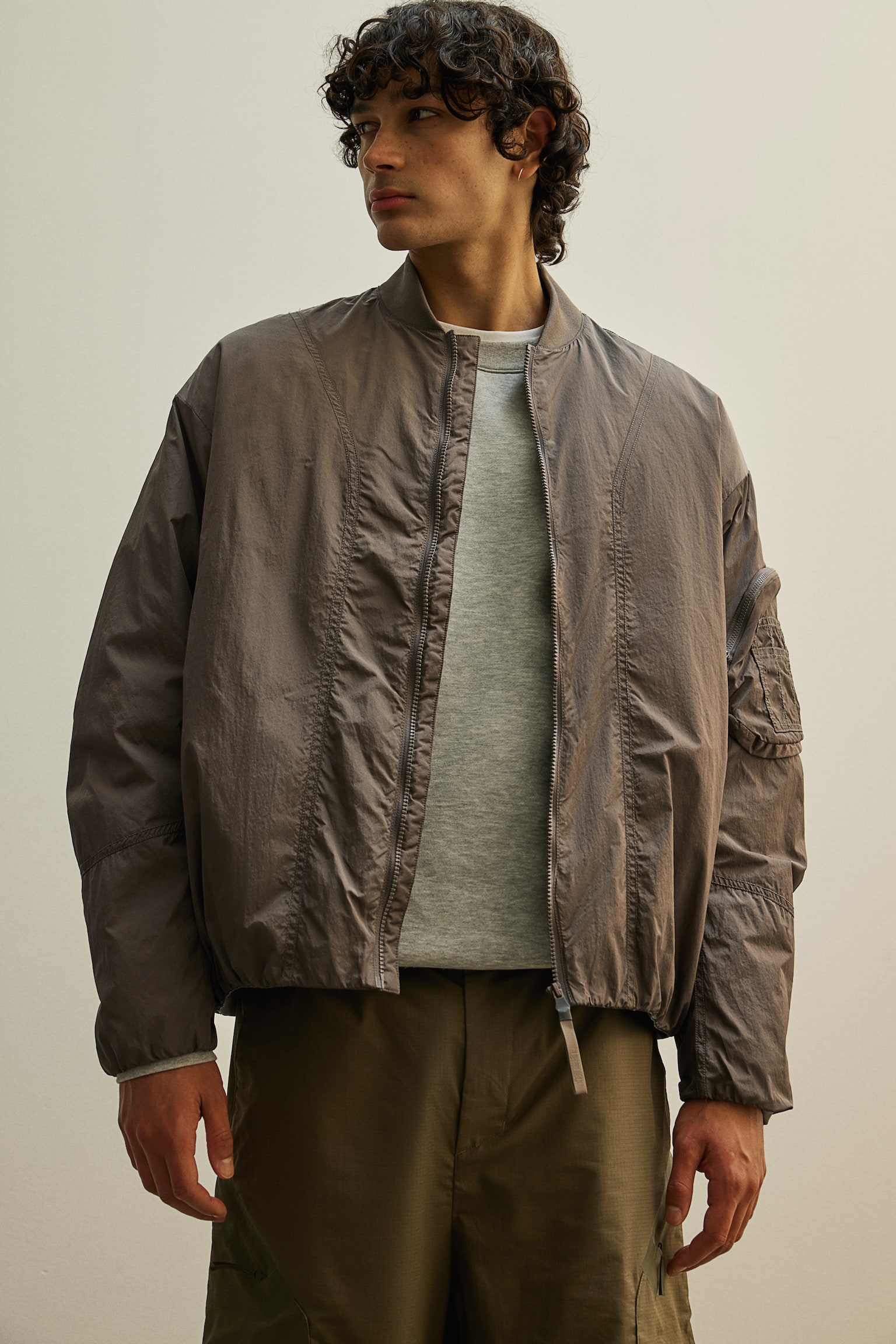 Loose Fit Water Repellent Jacket In ThermoMove™ - Dark greige - 1